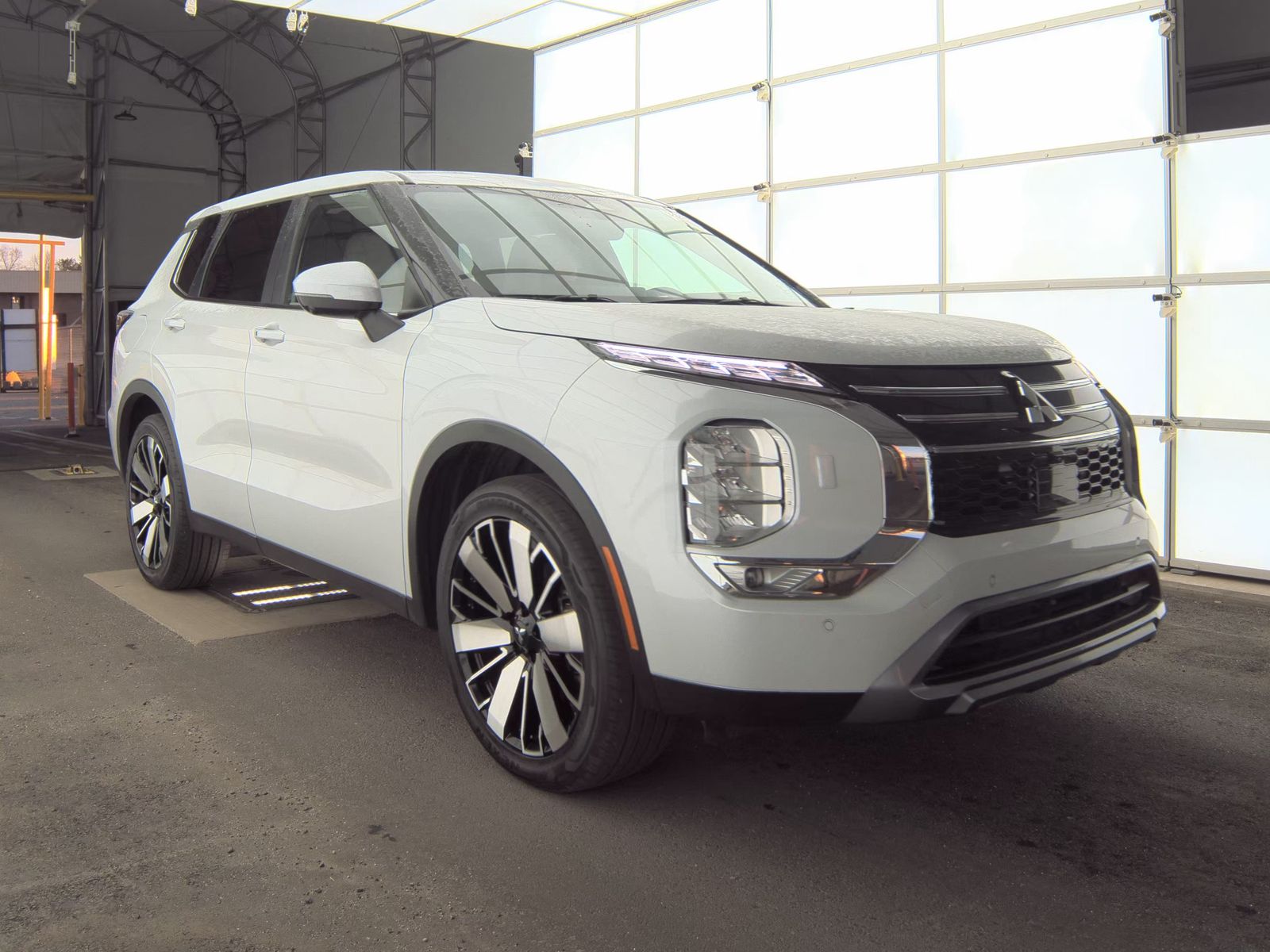 2025 Mitsubishi Outlander SE AWD