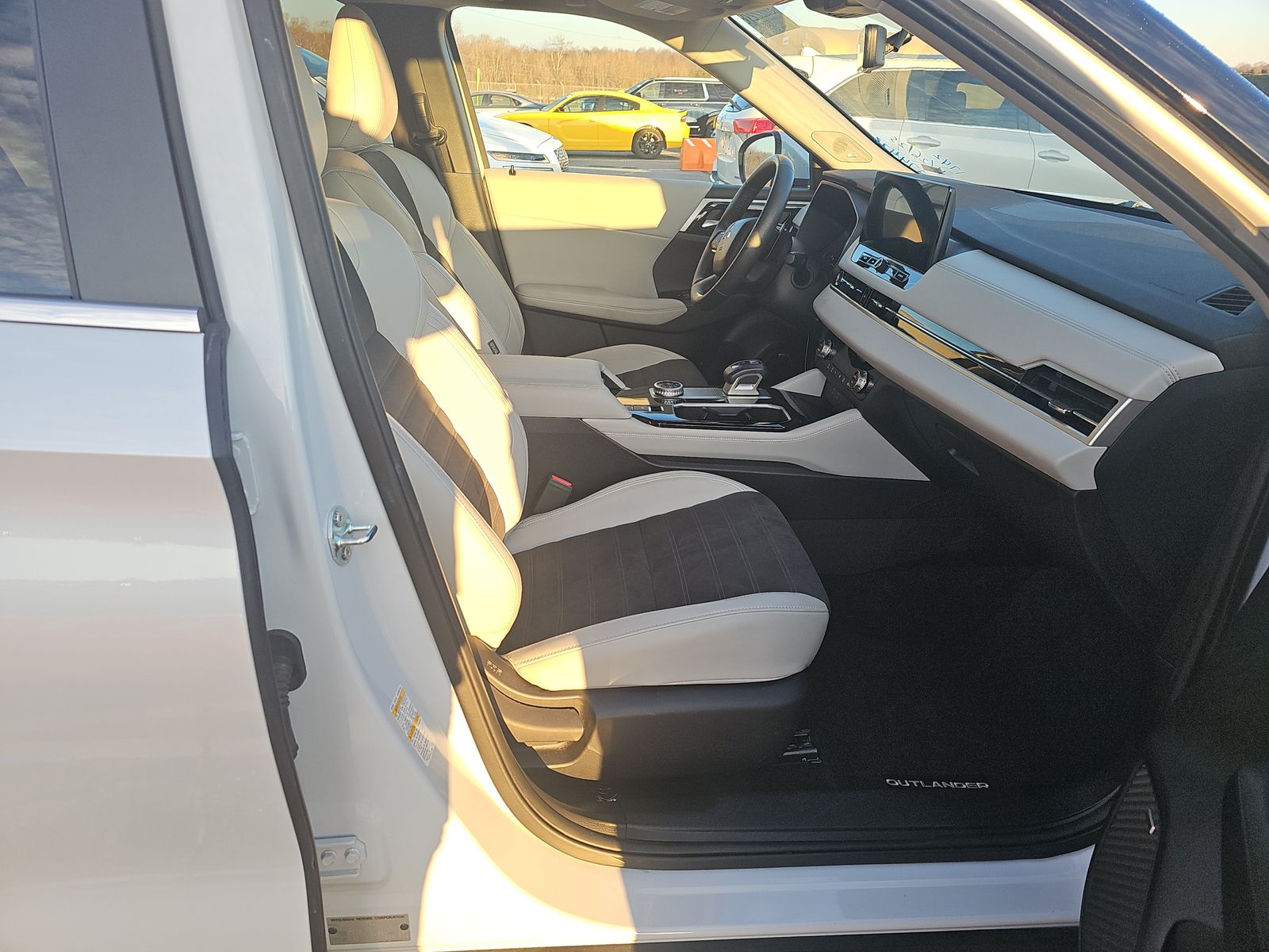 2025 Mitsubishi Outlander SE AWD