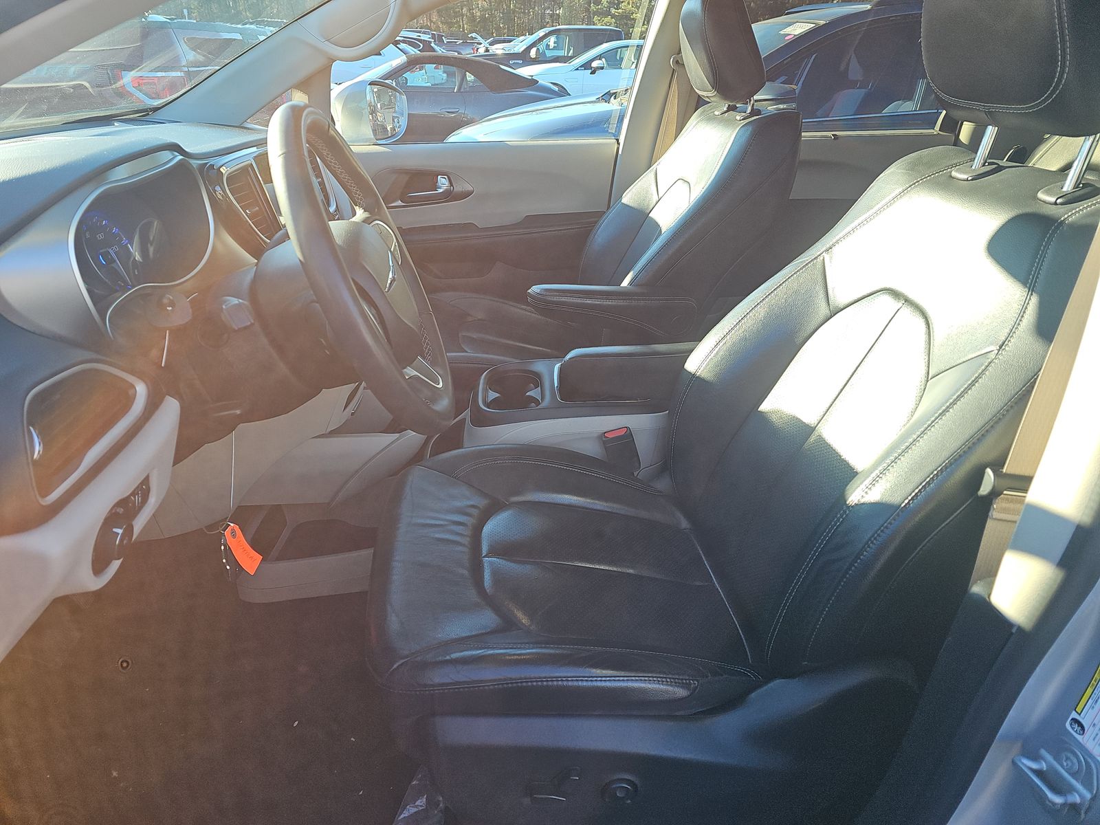 2022 Chrysler Pacifica Touring L FWD