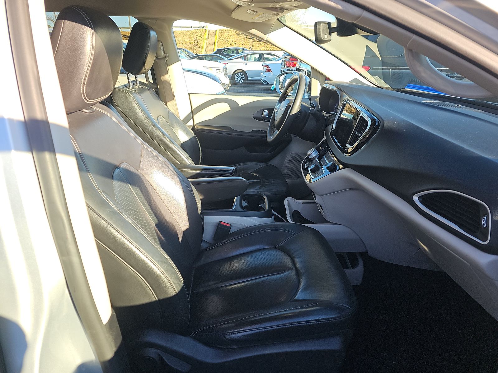 2022 Chrysler Pacifica Touring L FWD