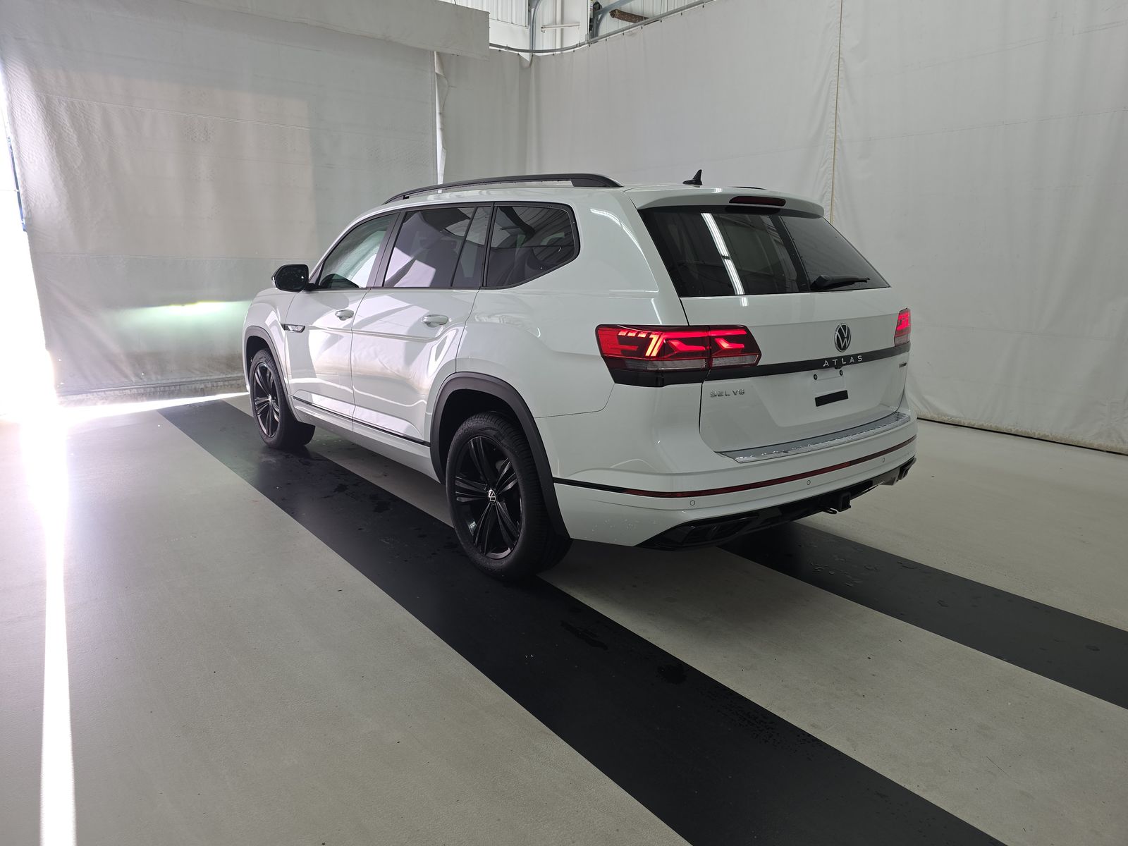 2022 Volkswagen Atlas 3.6L SEL R-Line Black AWD