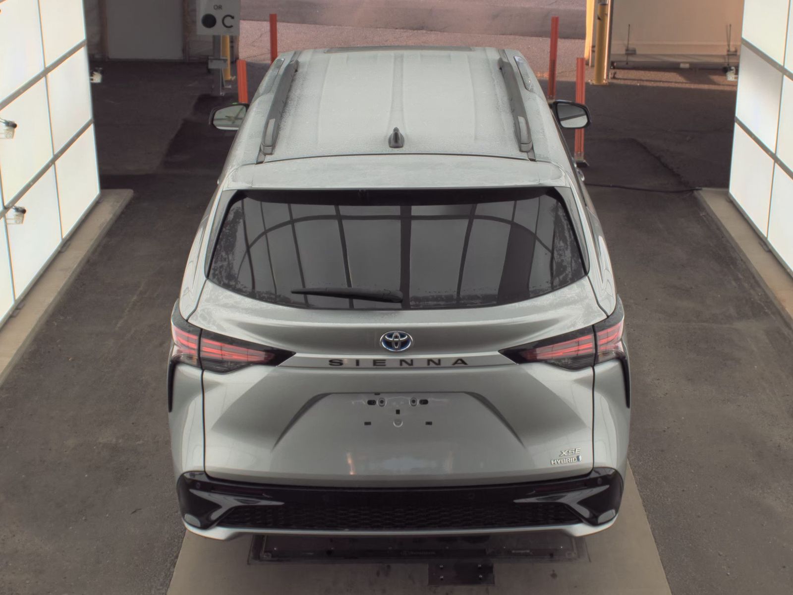 2022 Toyota Sienna XSE FWD