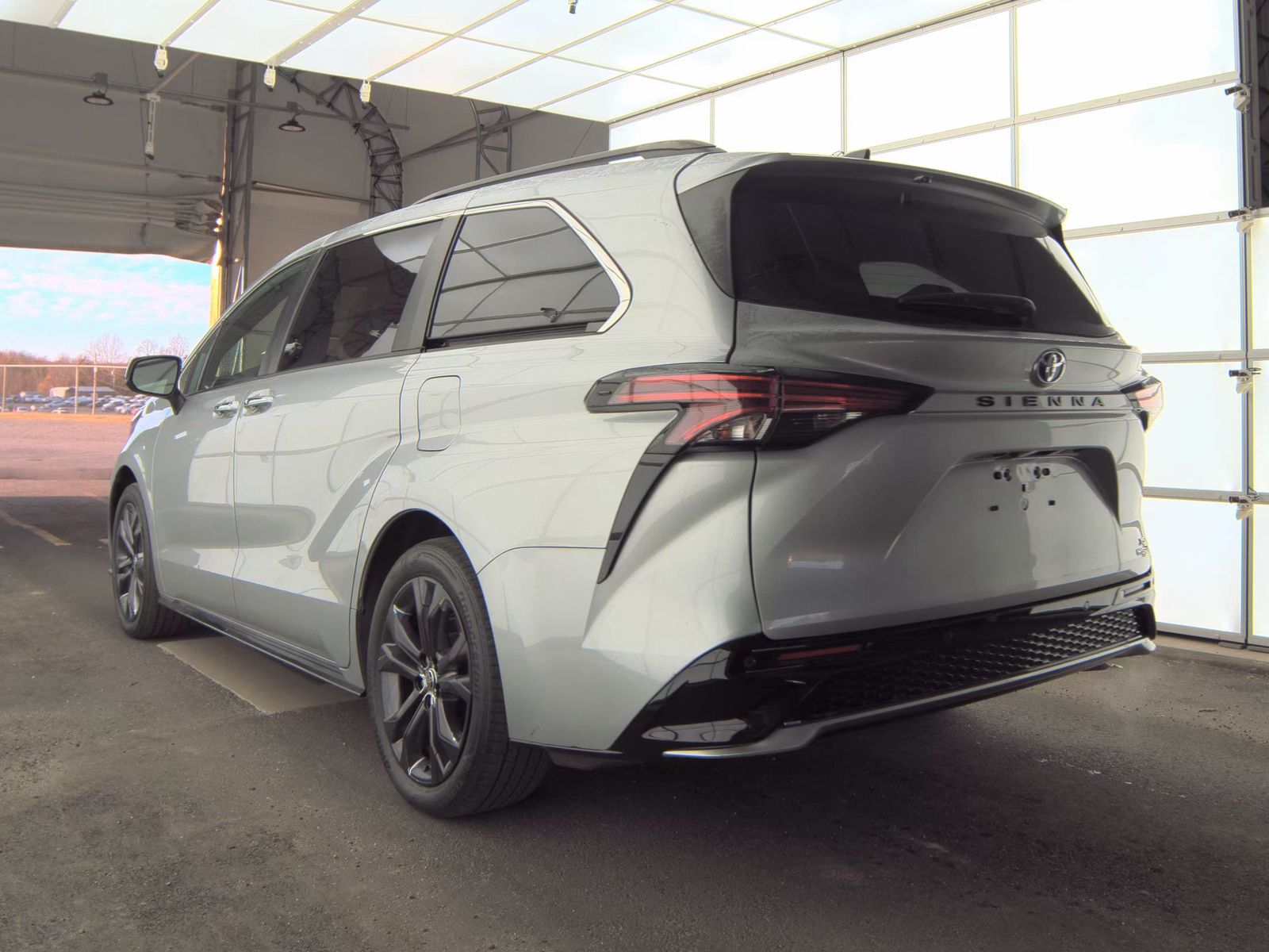 2022 Toyota Sienna XSE FWD