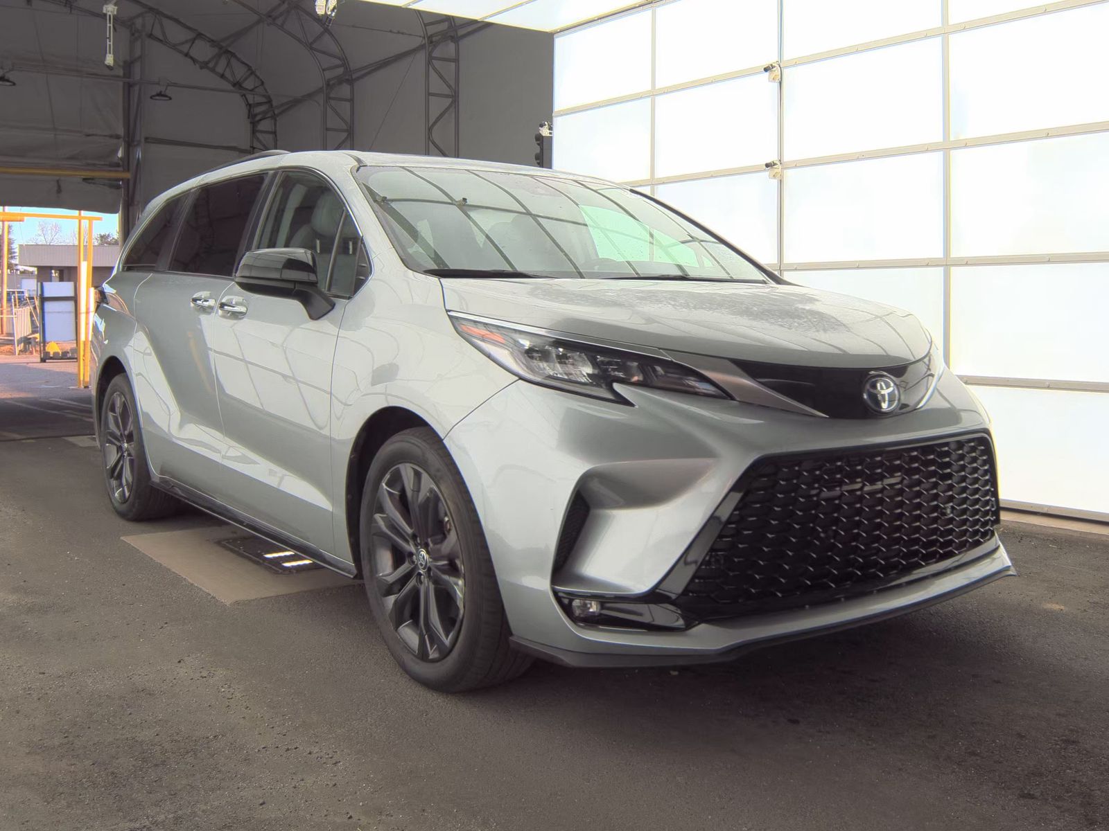 2022 Toyota Sienna XSE FWD