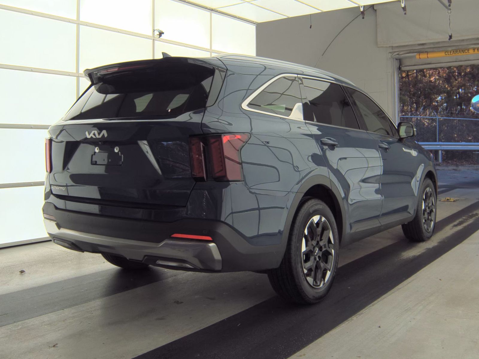 2025 Kia Sorento S FWD