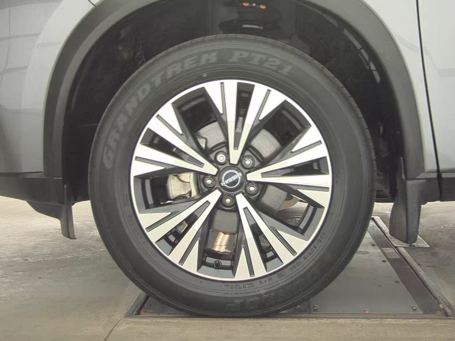 2023 Nissan Rogue SV AWD