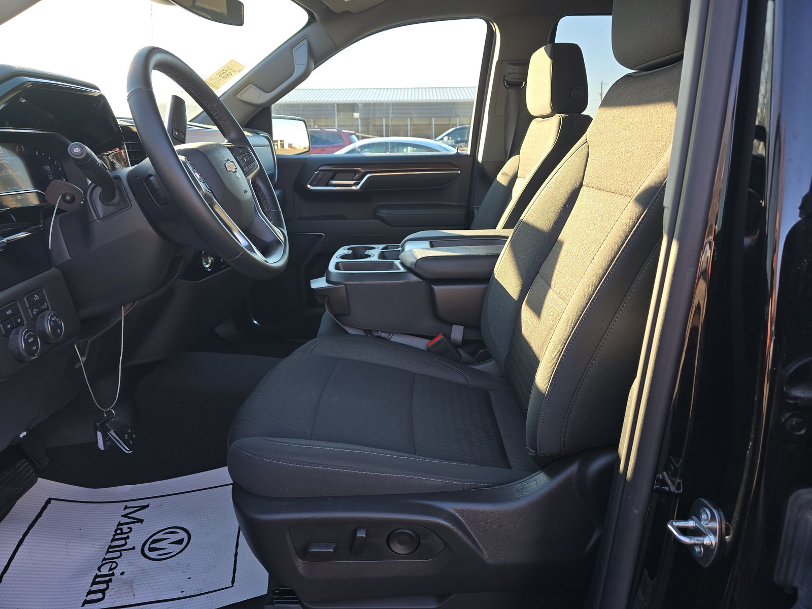 2024 Chevrolet Silverado 1500 LT AWD