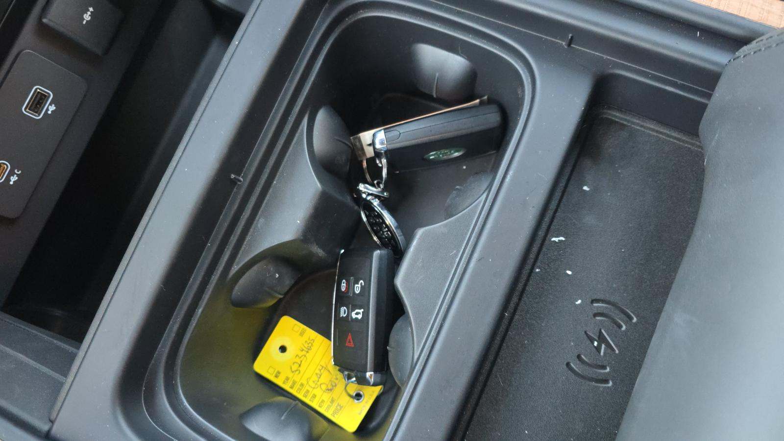 2023 Land Rover Defender 90 X-Dynamic SE AWD