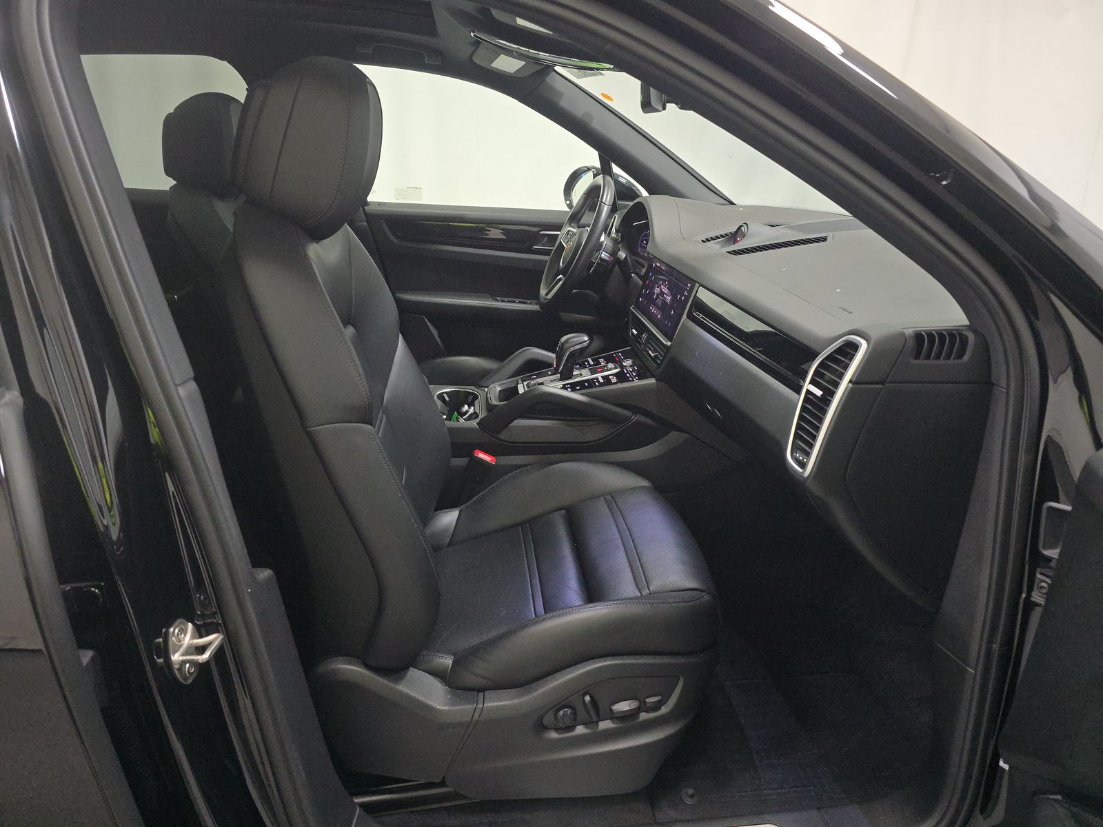 2023 Porsche Cayenne Base AWD