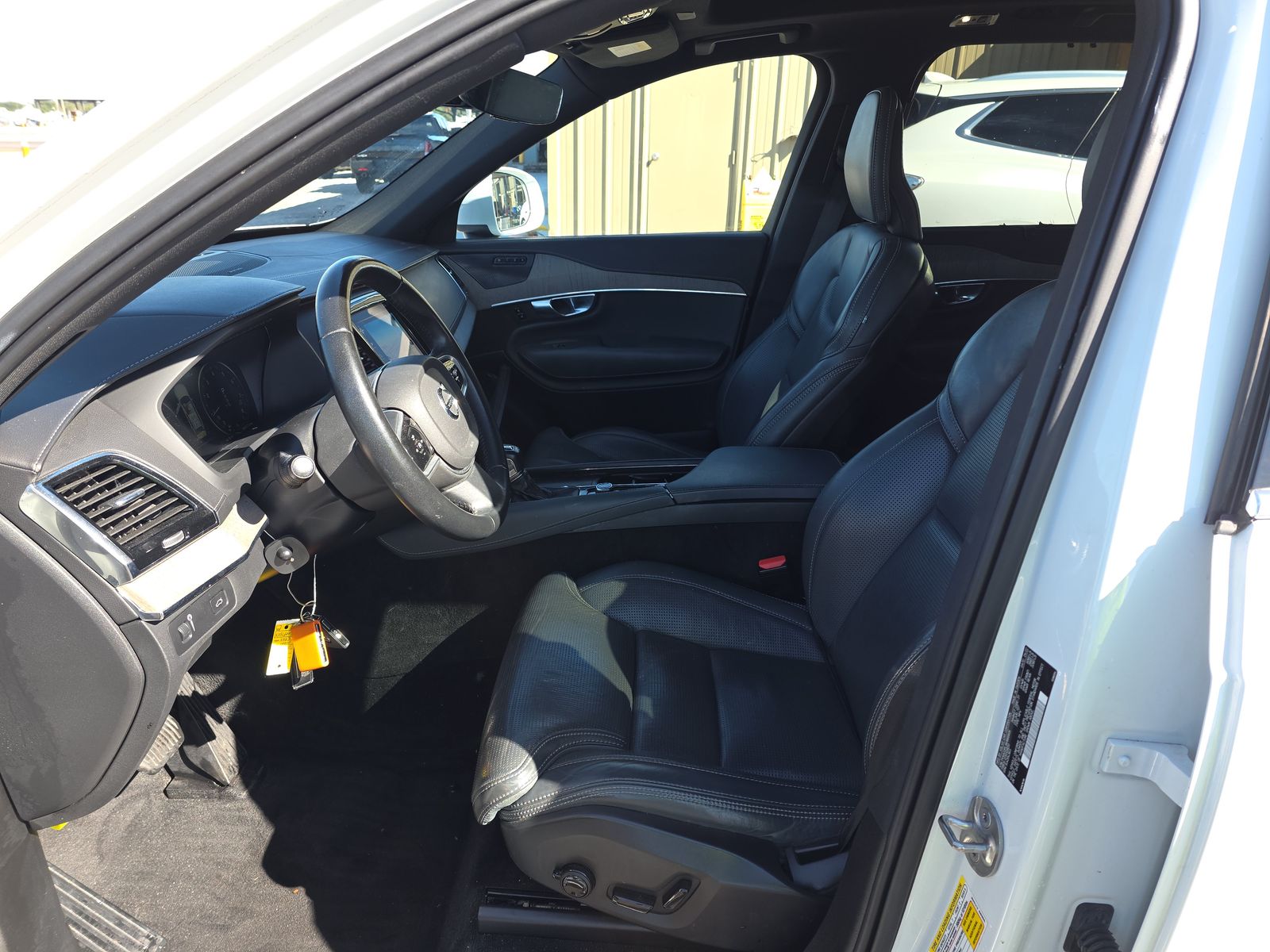 2022 Volvo XC90 T6 Inscription AWD