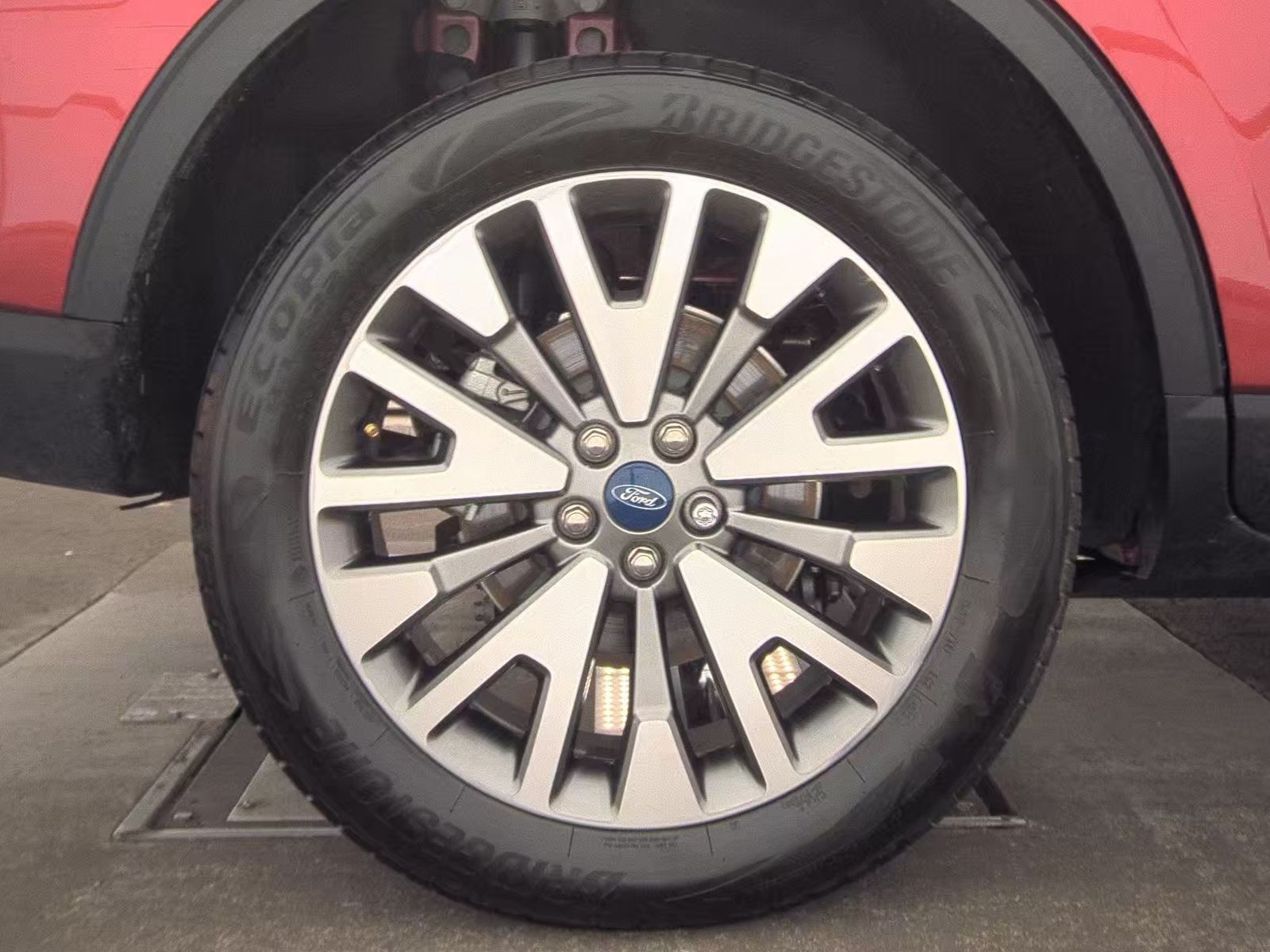 2022 Ford Escape Titanium AWD