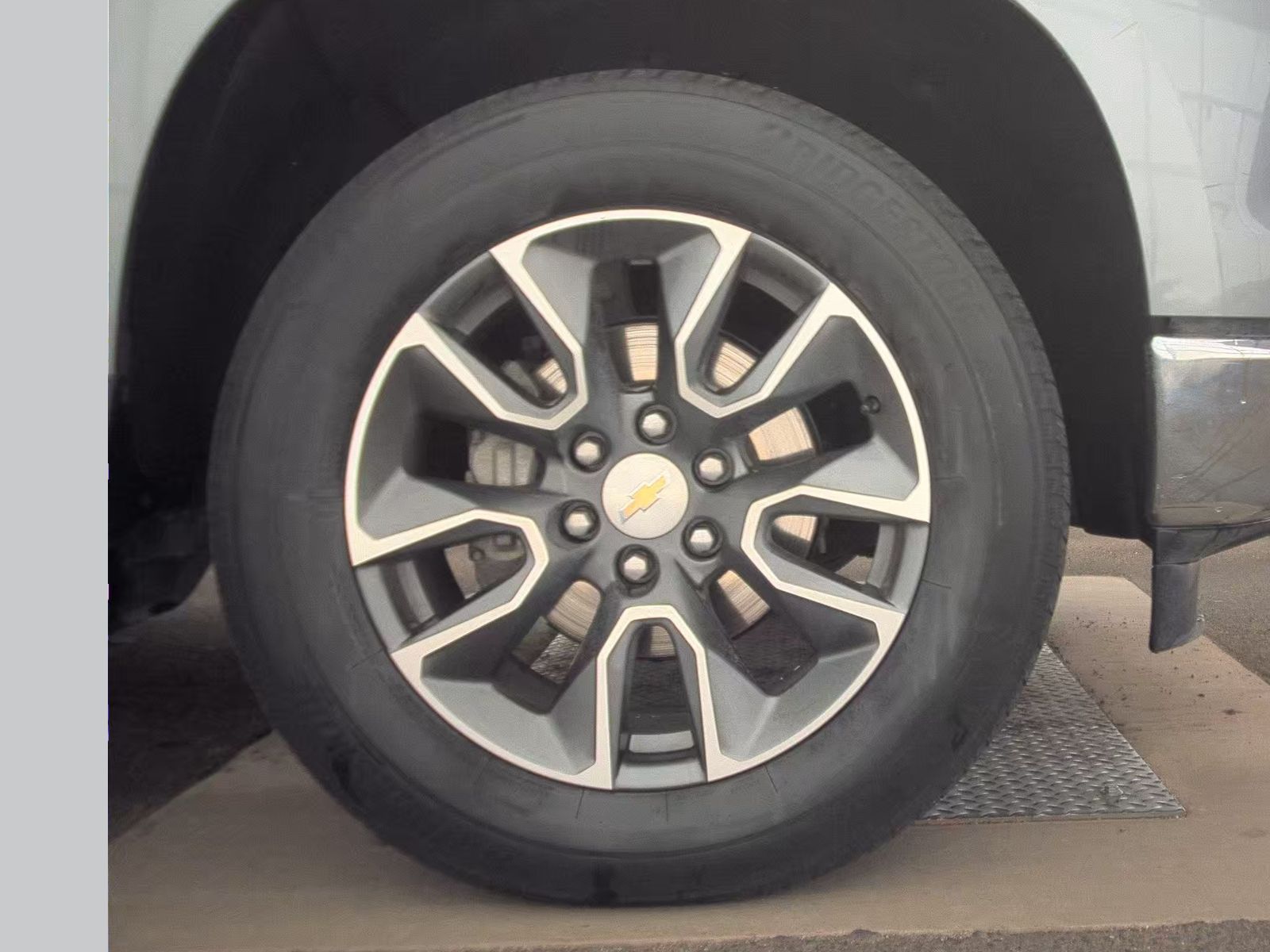 2023 Chevrolet Silverado 1500 LT AWD