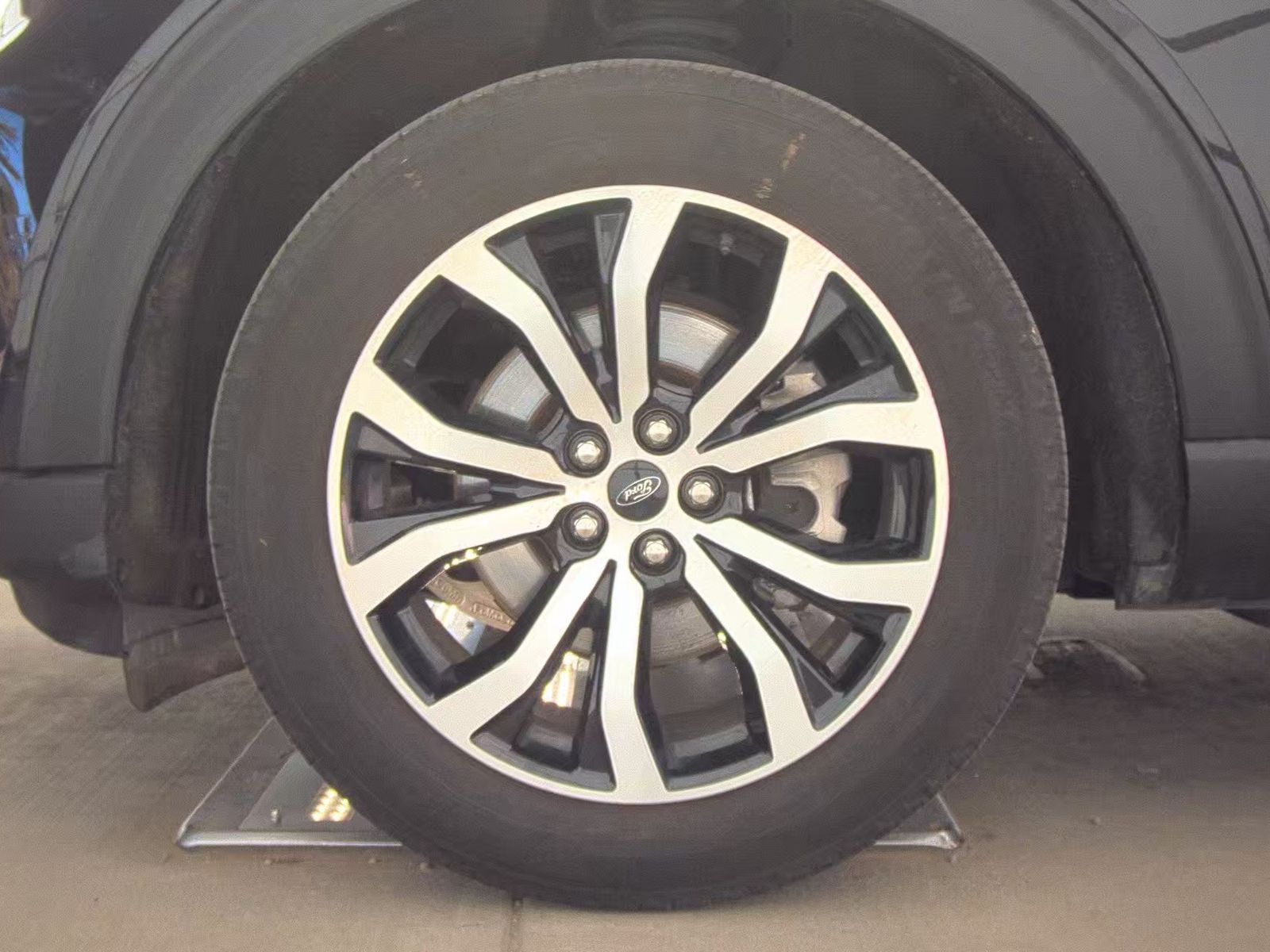 2023 Ford Explorer ST-Line AWD