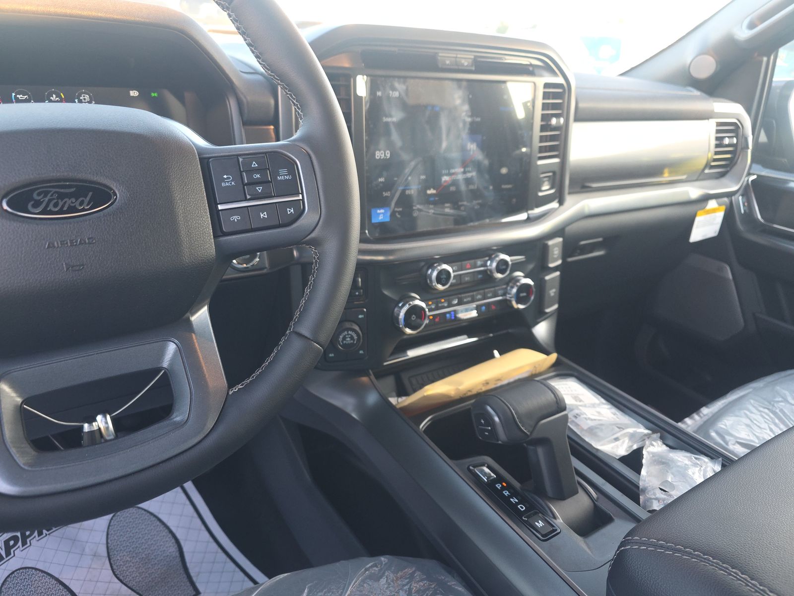 2025 Ford F-150 Hybrid Lariat AWD