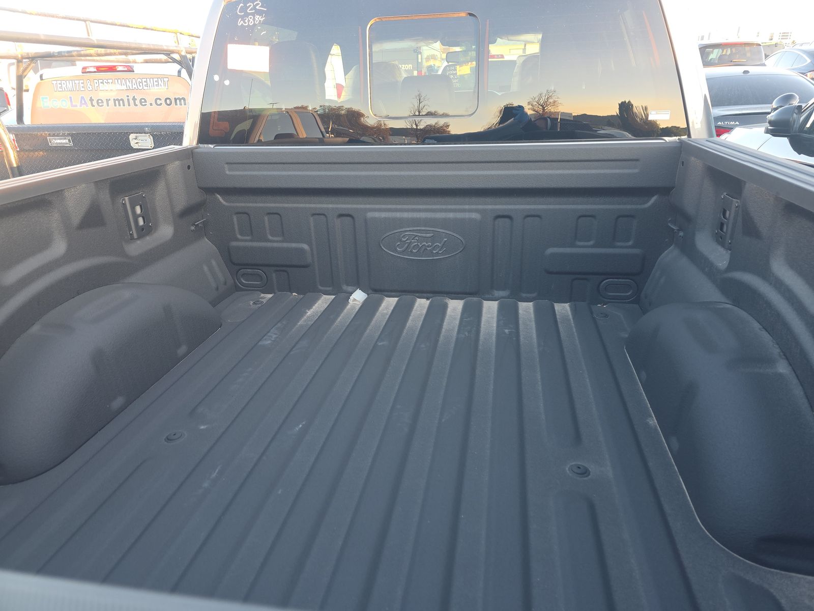 2025 Ford F-150 Hybrid Lariat AWD