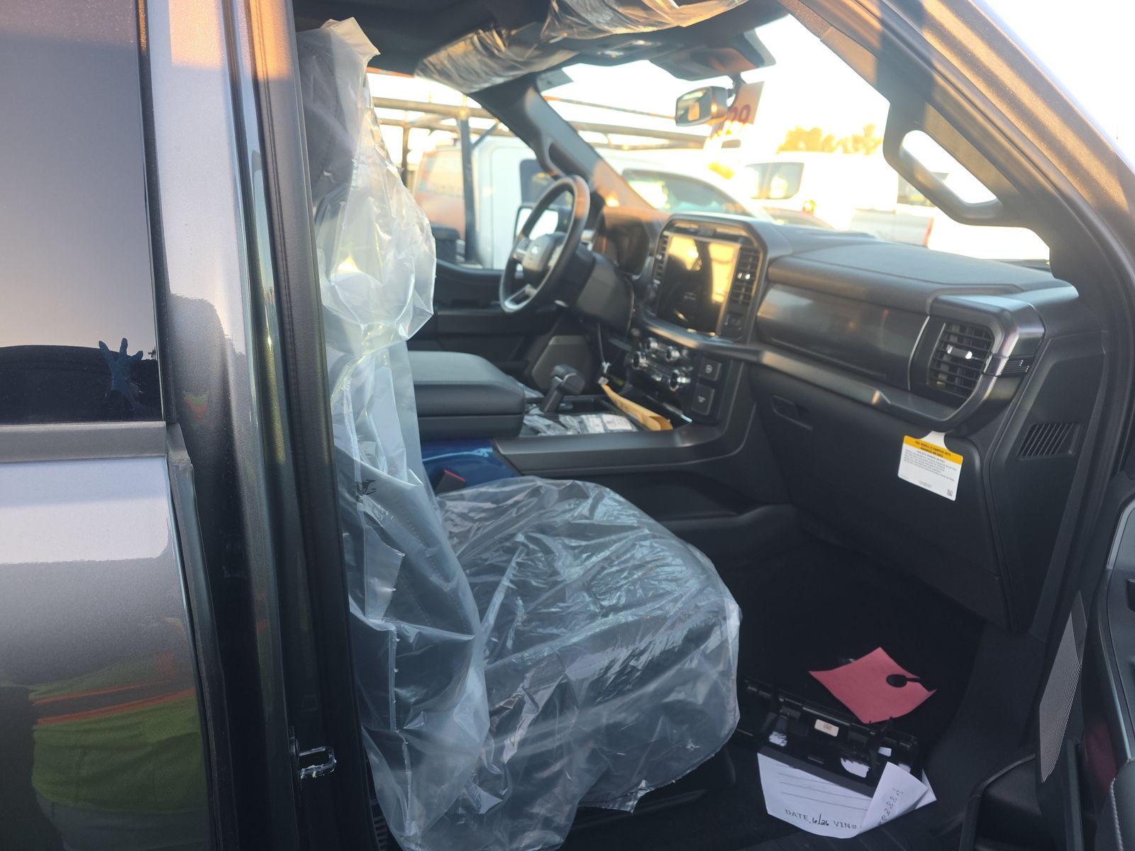 2025 Ford F-150 Hybrid Lariat AWD