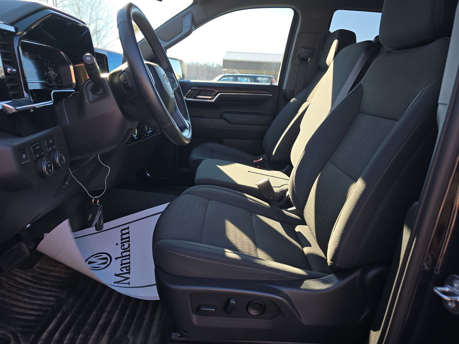 2024 Chevrolet Silverado 1500 LT AWD