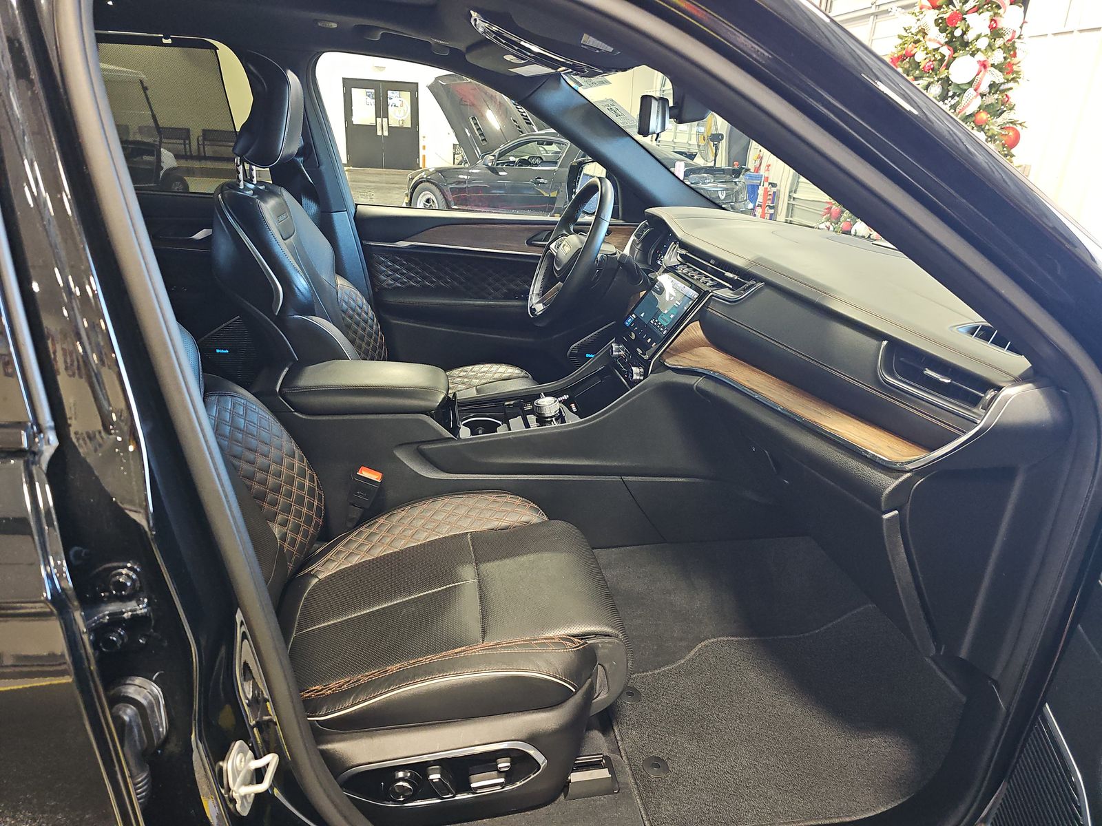 2023 Jeep Grand Cherokee 4xe Summit AWD