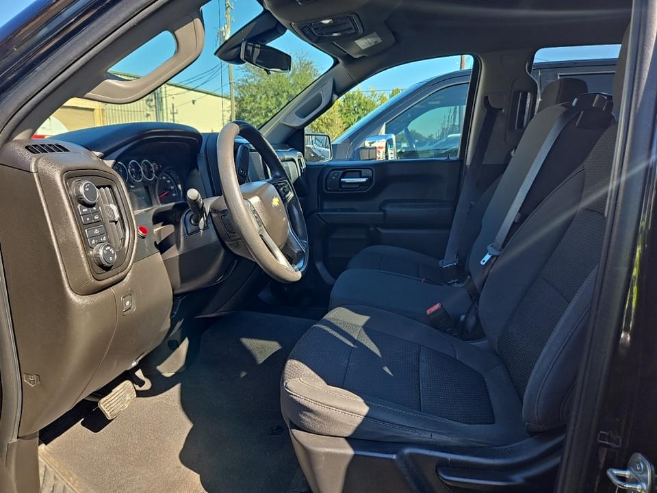 2022 Chevrolet Silverado 1500 Custom AWD
