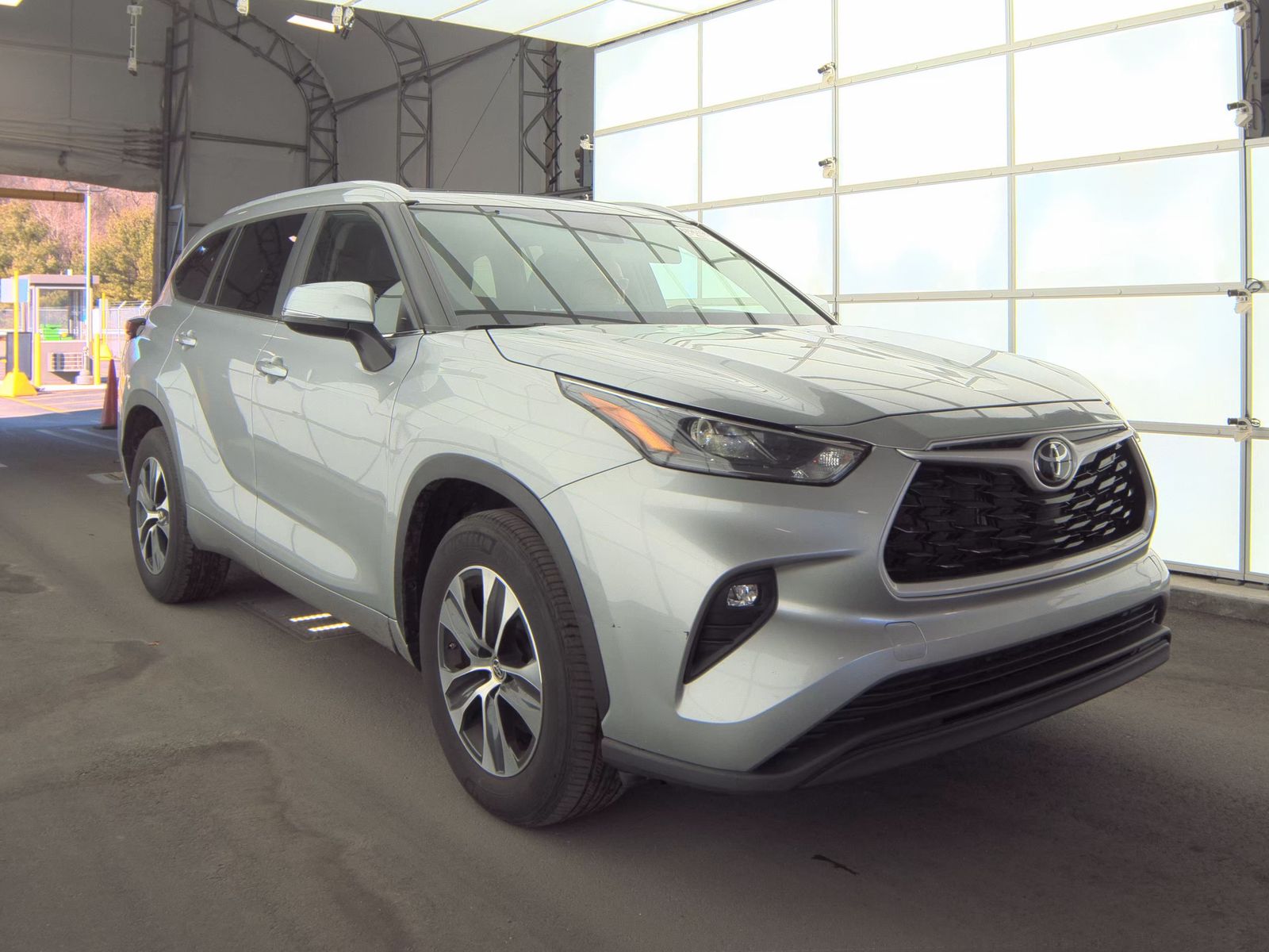 2024 Toyota Highlander XLE FWD