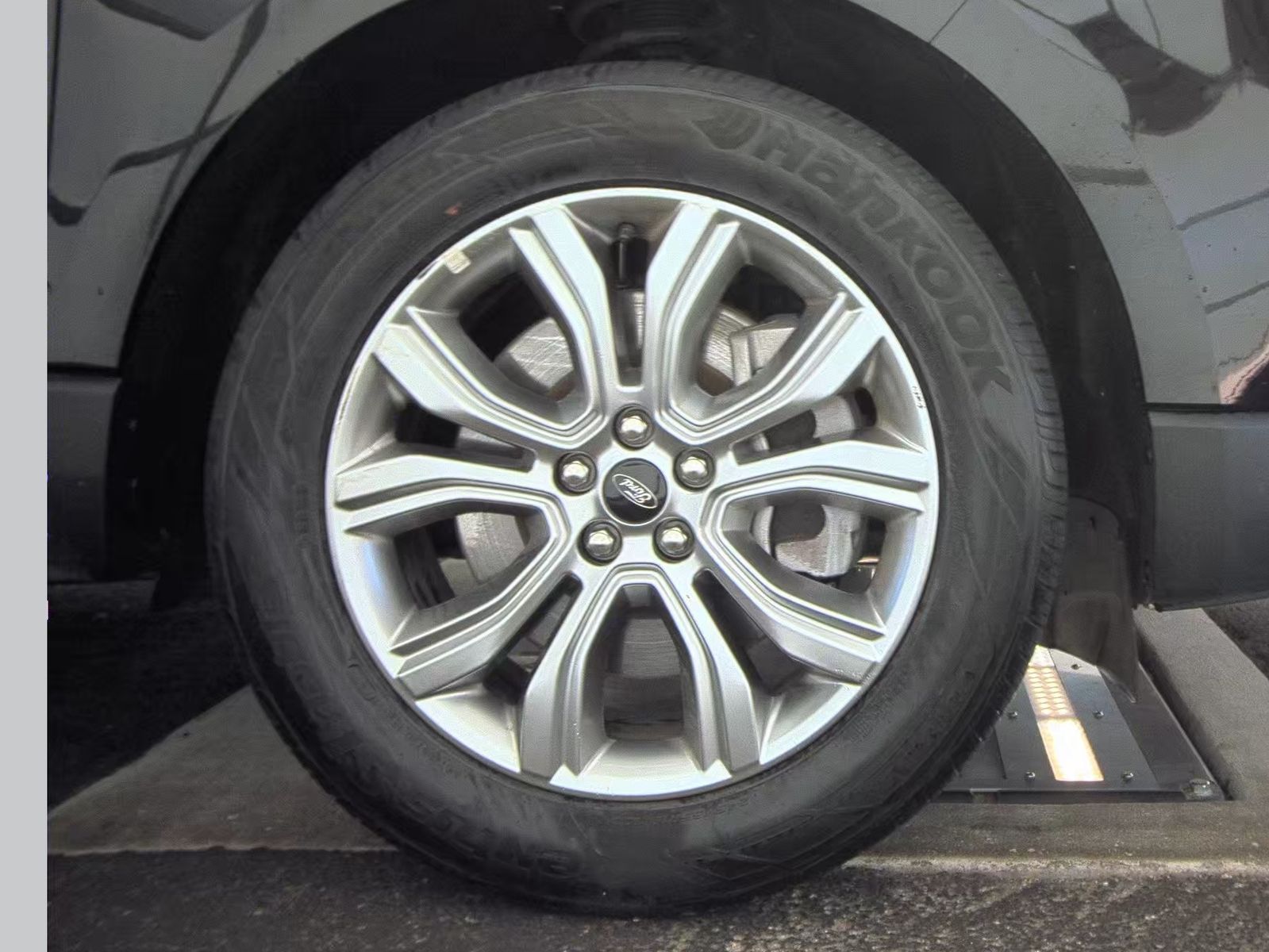 2024 Ford Edge Titanium AWD