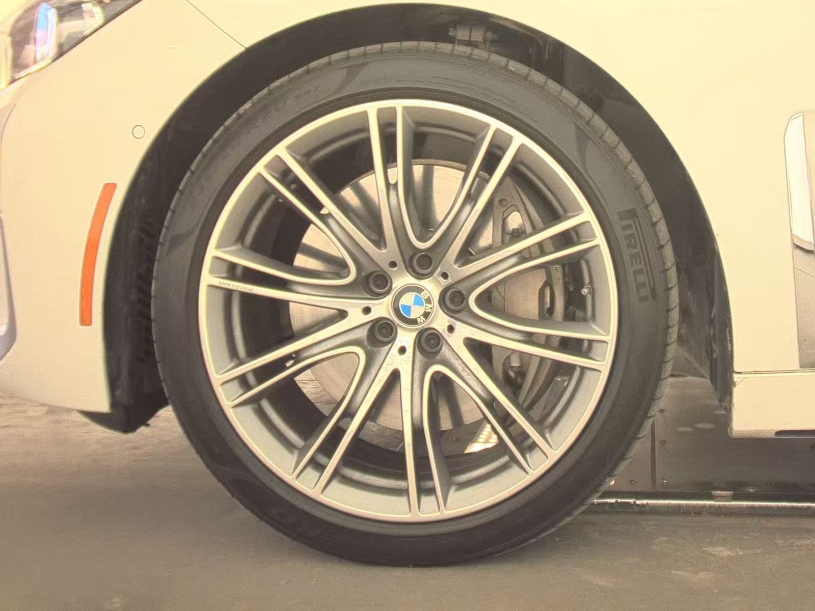 2022 BMW 7 Series 750i xDrive AWD