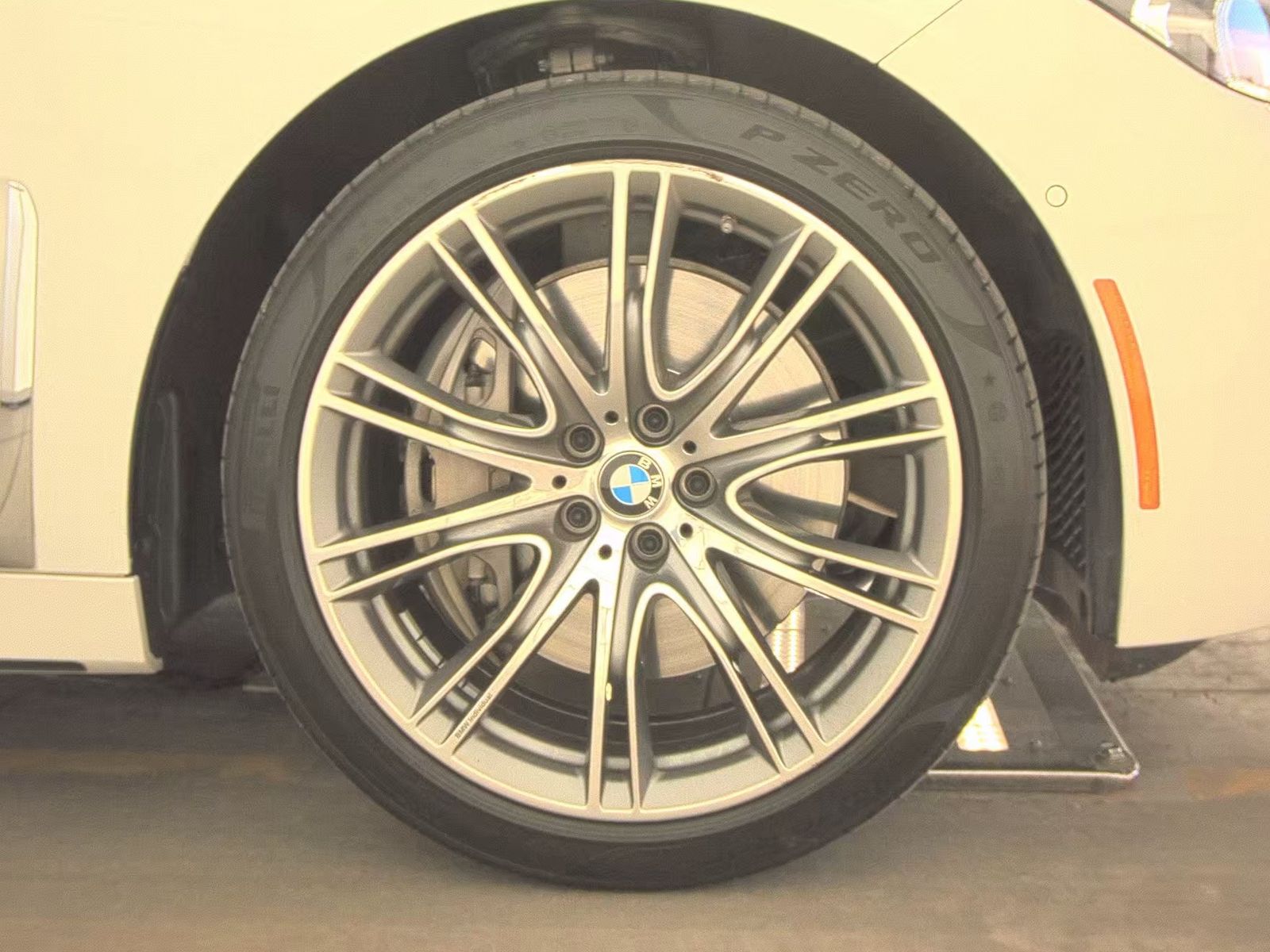 2022 BMW 7 Series 750i xDrive AWD