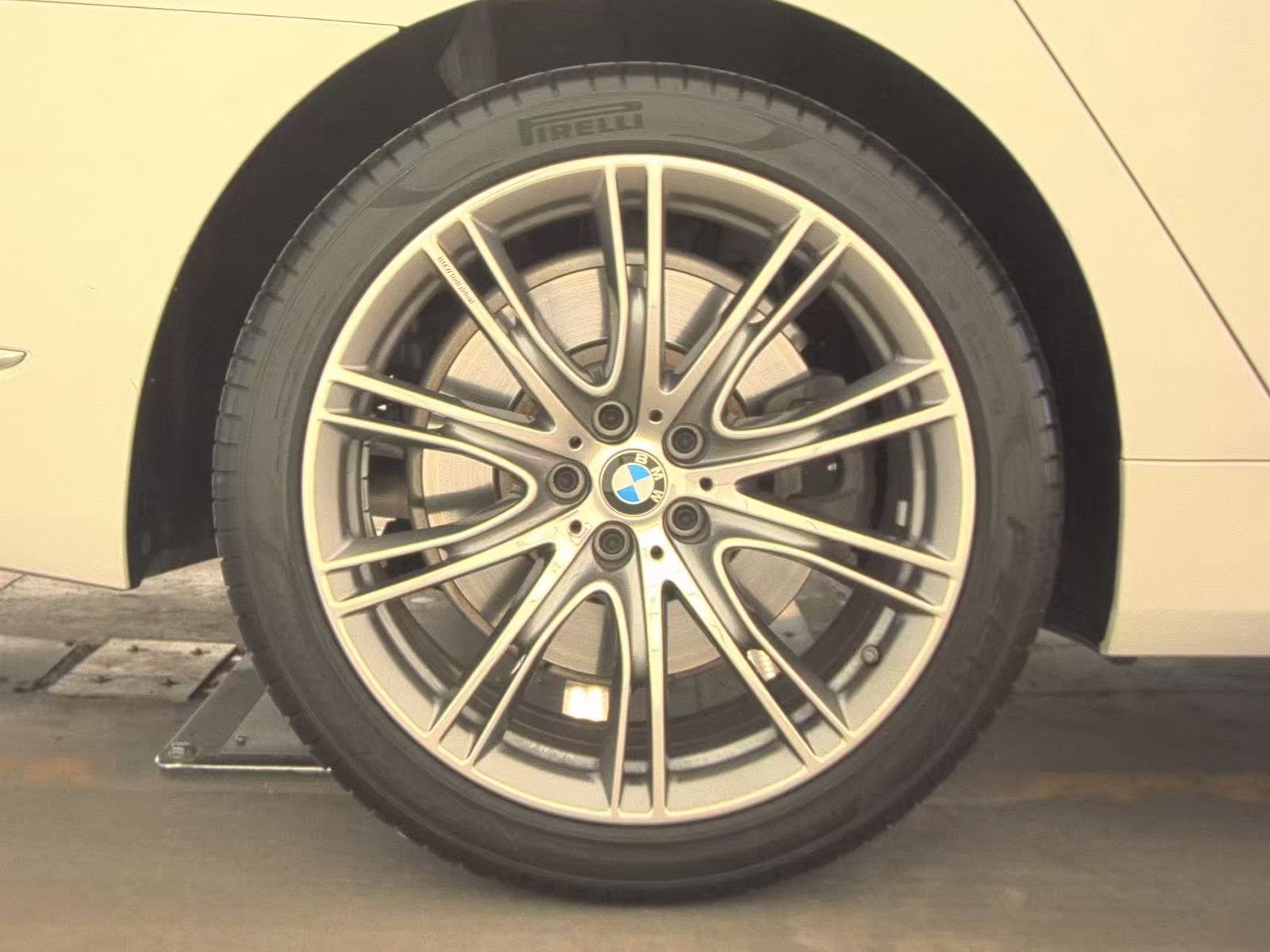 2022 BMW 7 Series 750i xDrive AWD