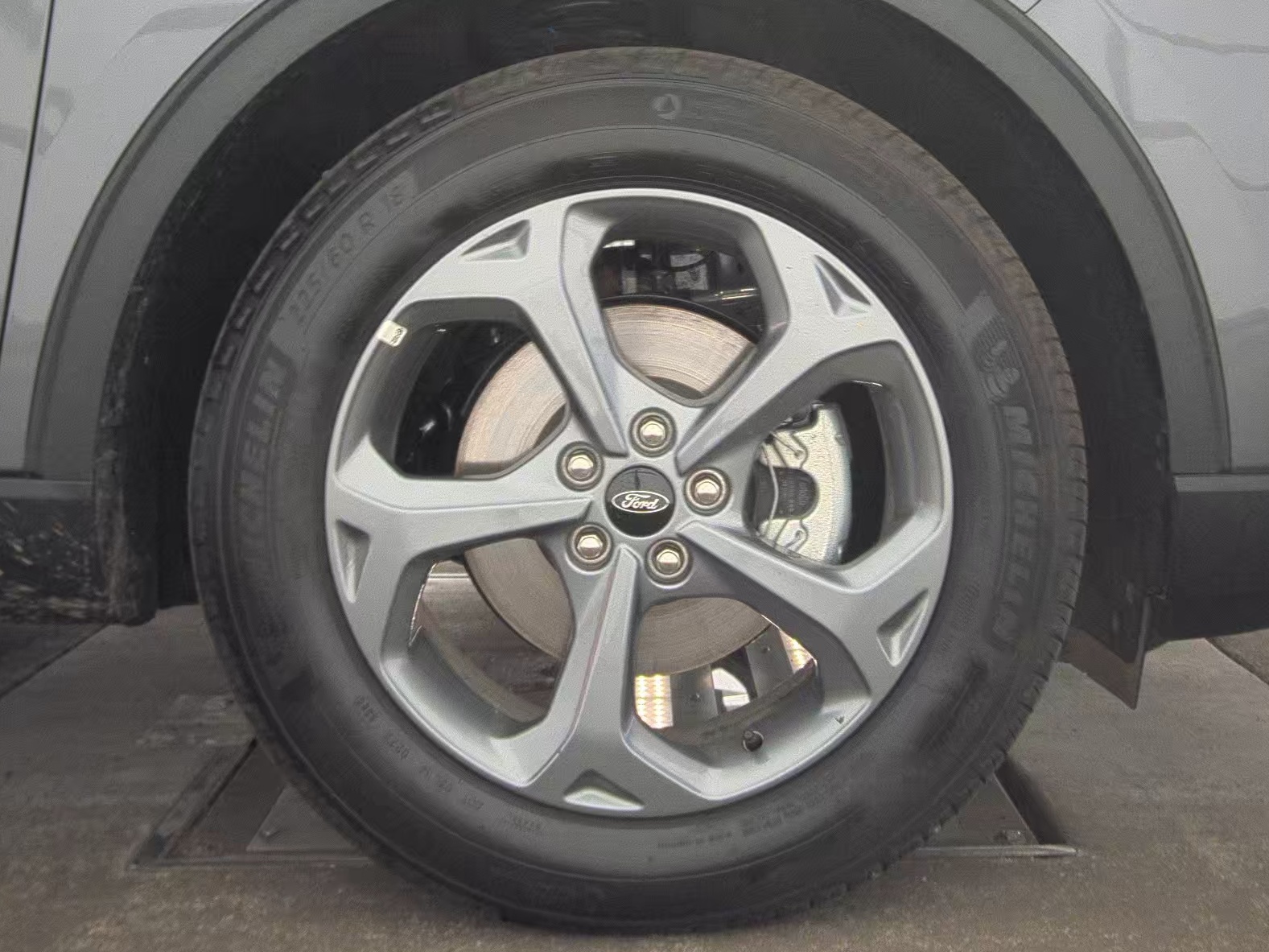 2025 Ford Escape Hybrid ST-Line FWD