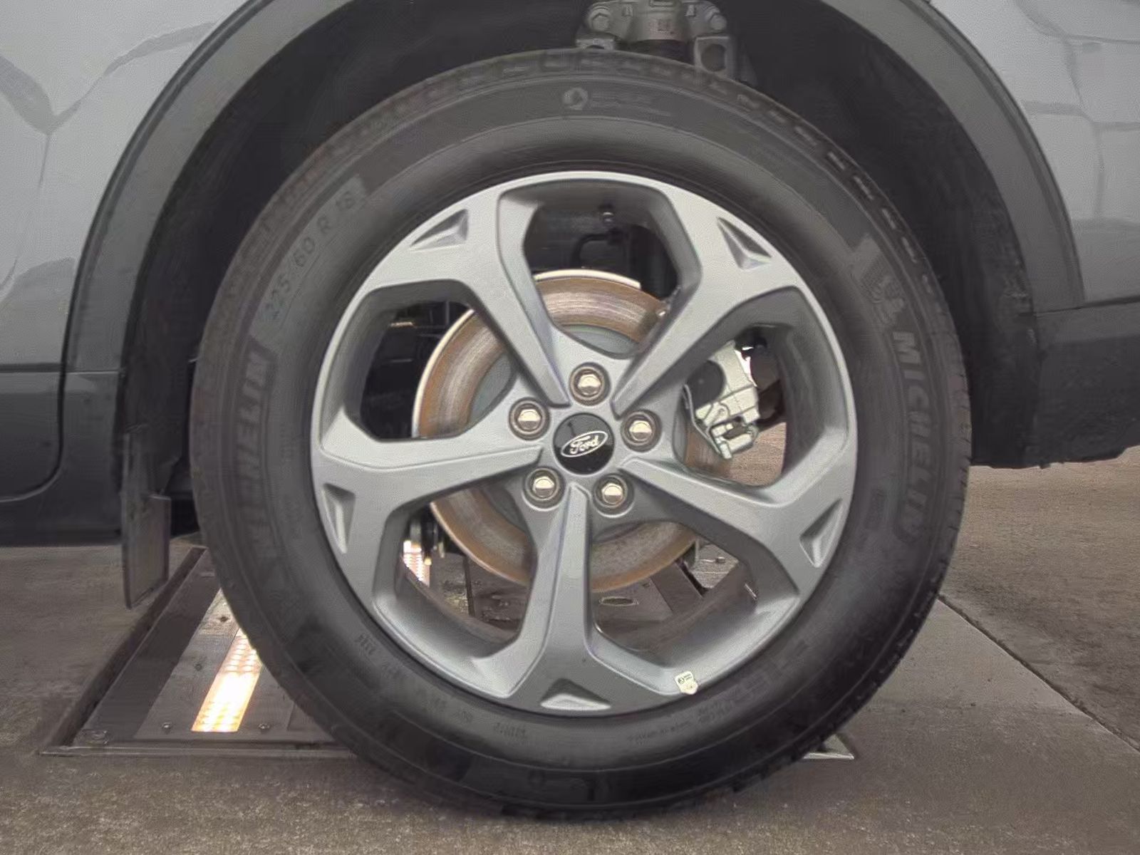 2025 Ford Escape Hybrid ST-Line FWD