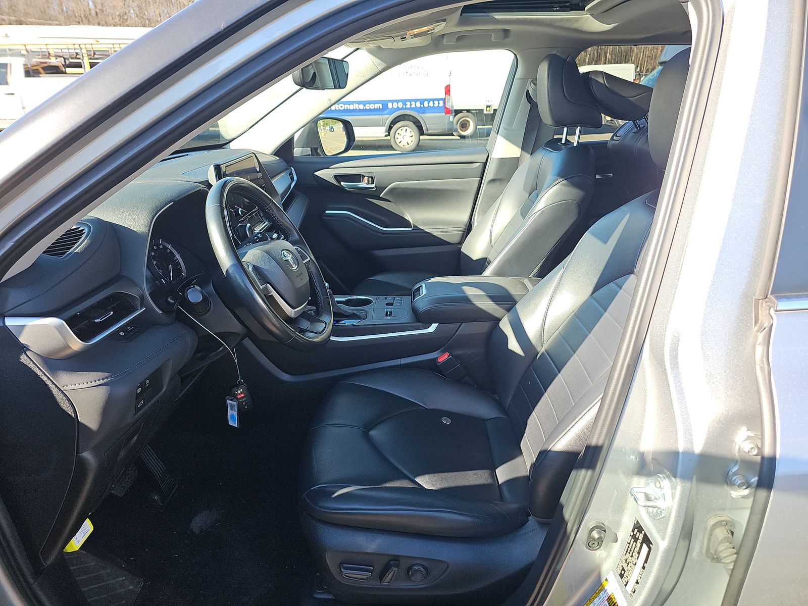 2024 Toyota Highlander XLE FWD