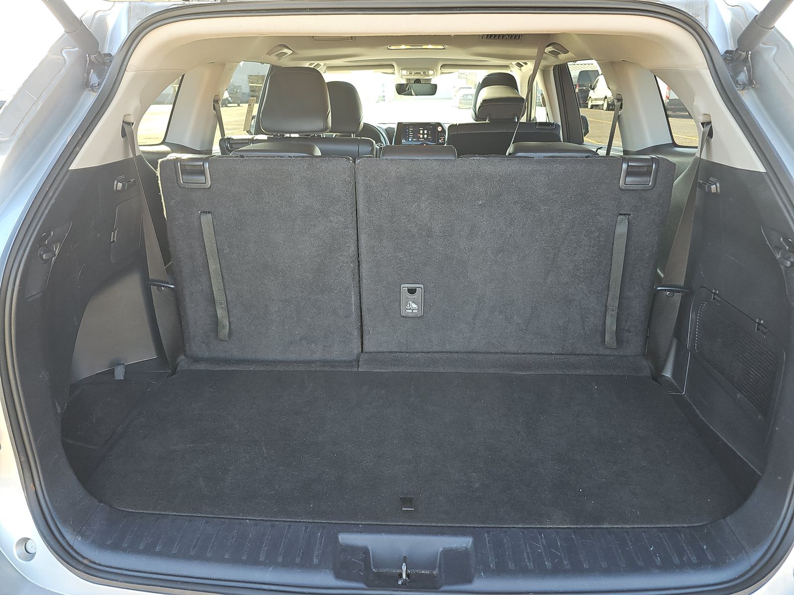 2024 Toyota Highlander XLE FWD