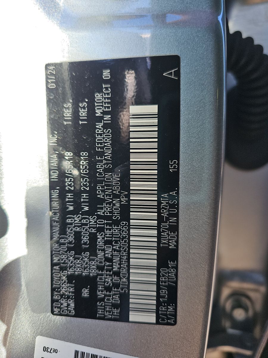 2024 Toyota Highlander XLE FWD