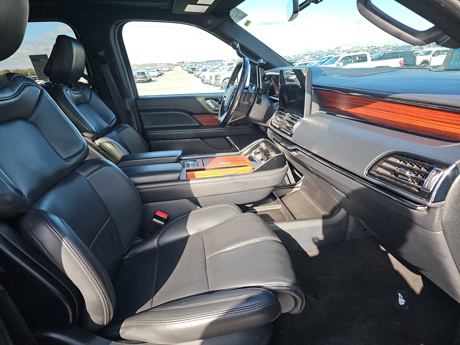 2024 Lincoln Navigator Premiere AWD