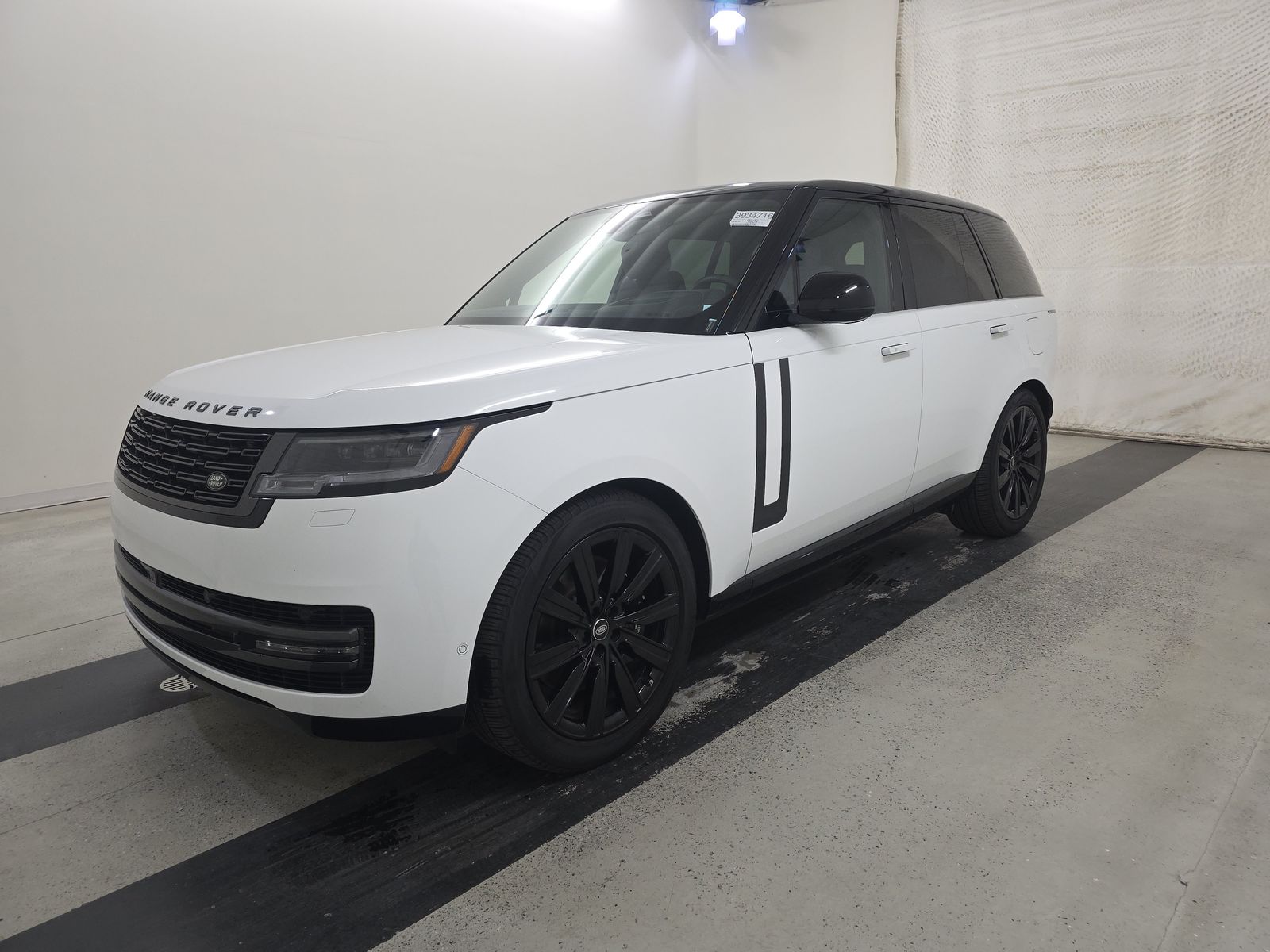 2025 Land Rover Range Rover Plug-In Hybrid SE AWD