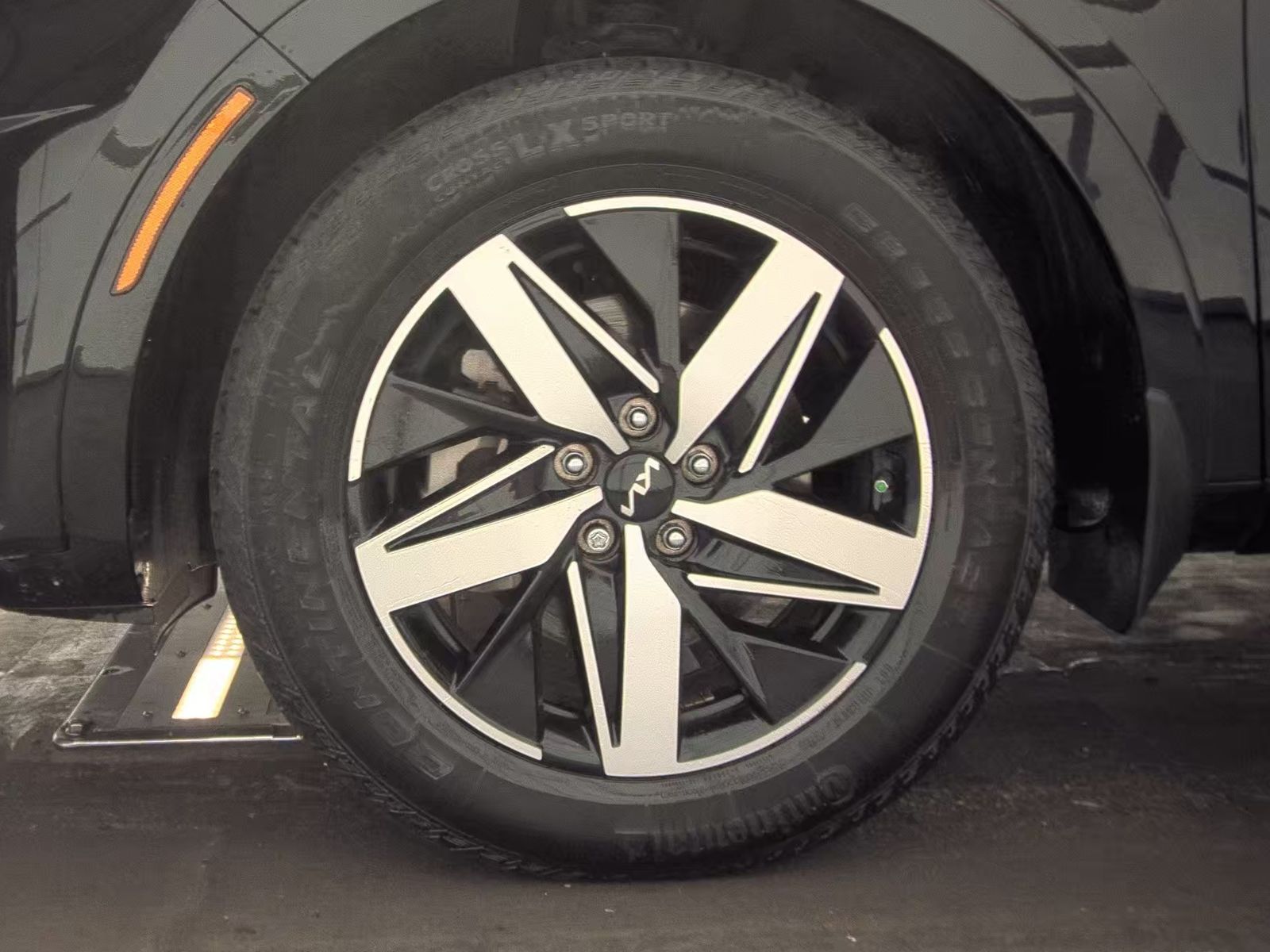 2023 Kia Sorento S FWD