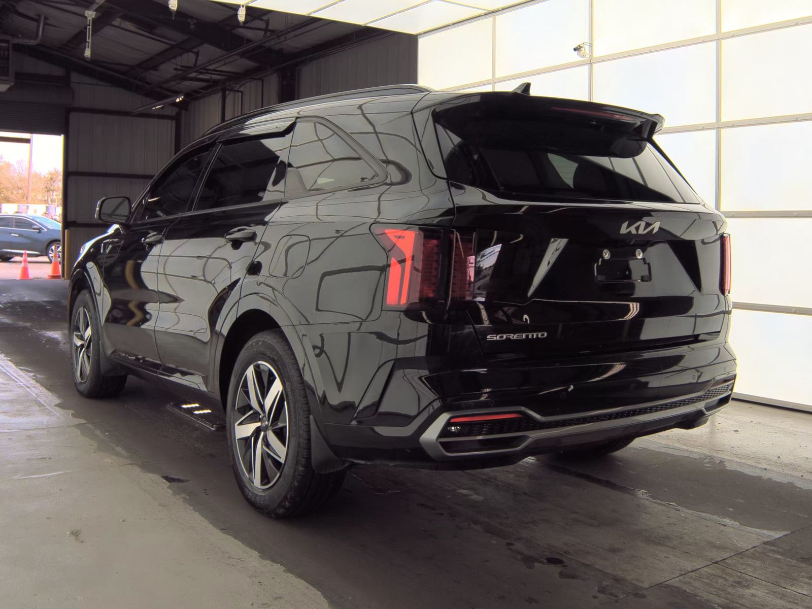 2023 Kia Sorento S FWD