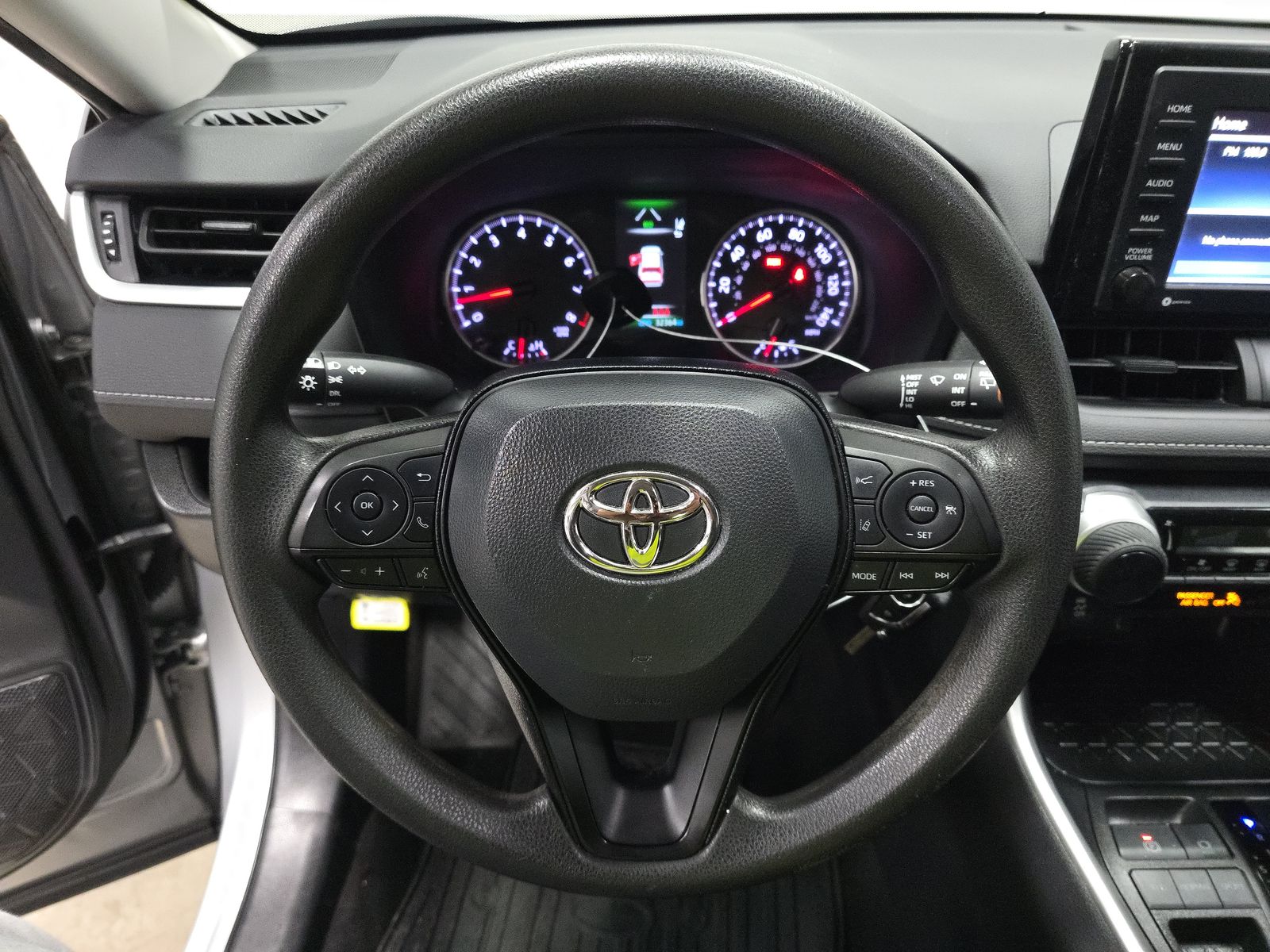 2022 Toyota RAV4 LE FWD