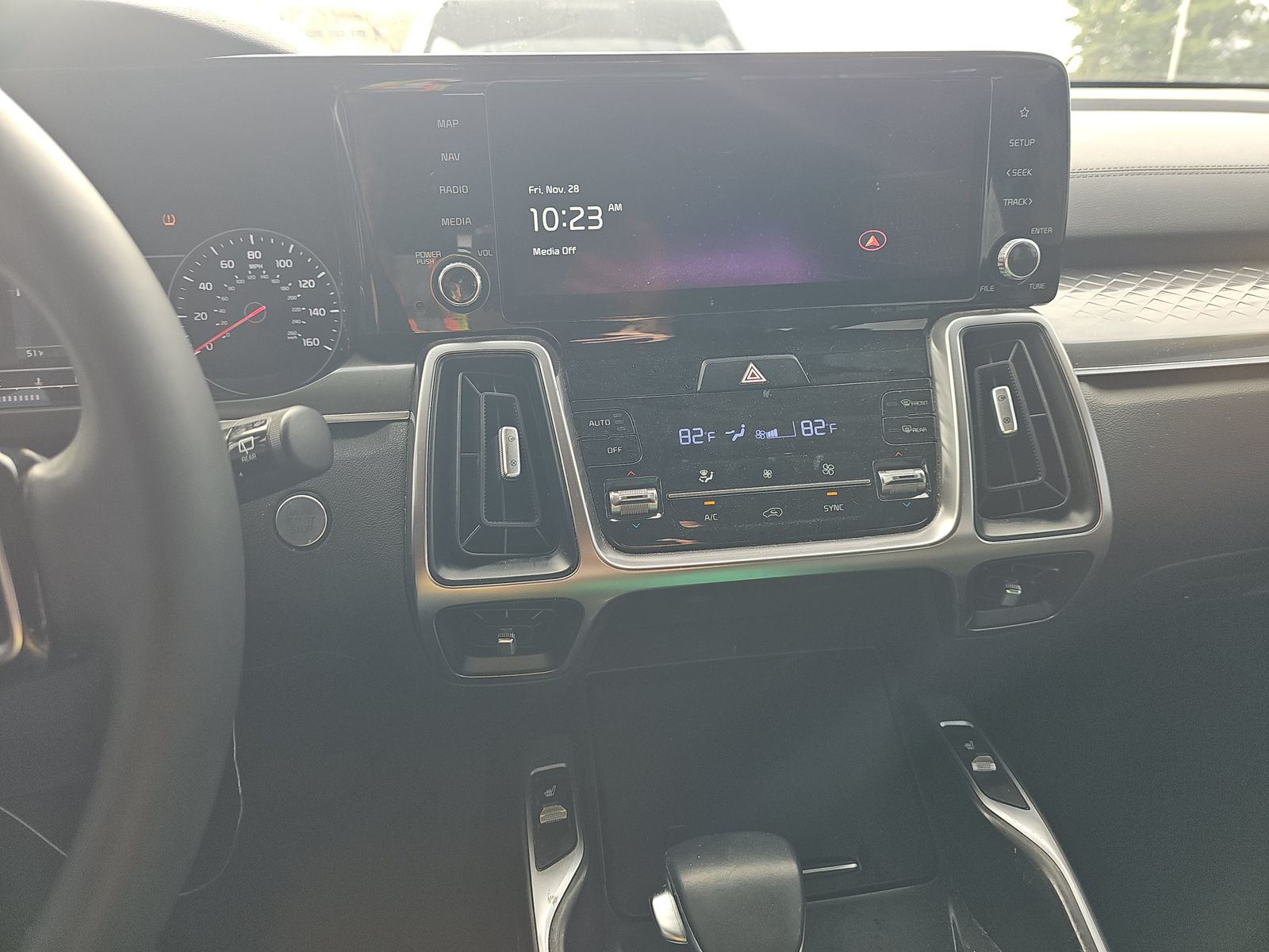 2023 Kia Sorento S FWD