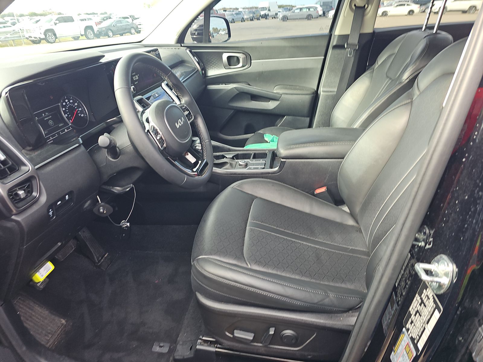 2023 Kia Sorento S FWD