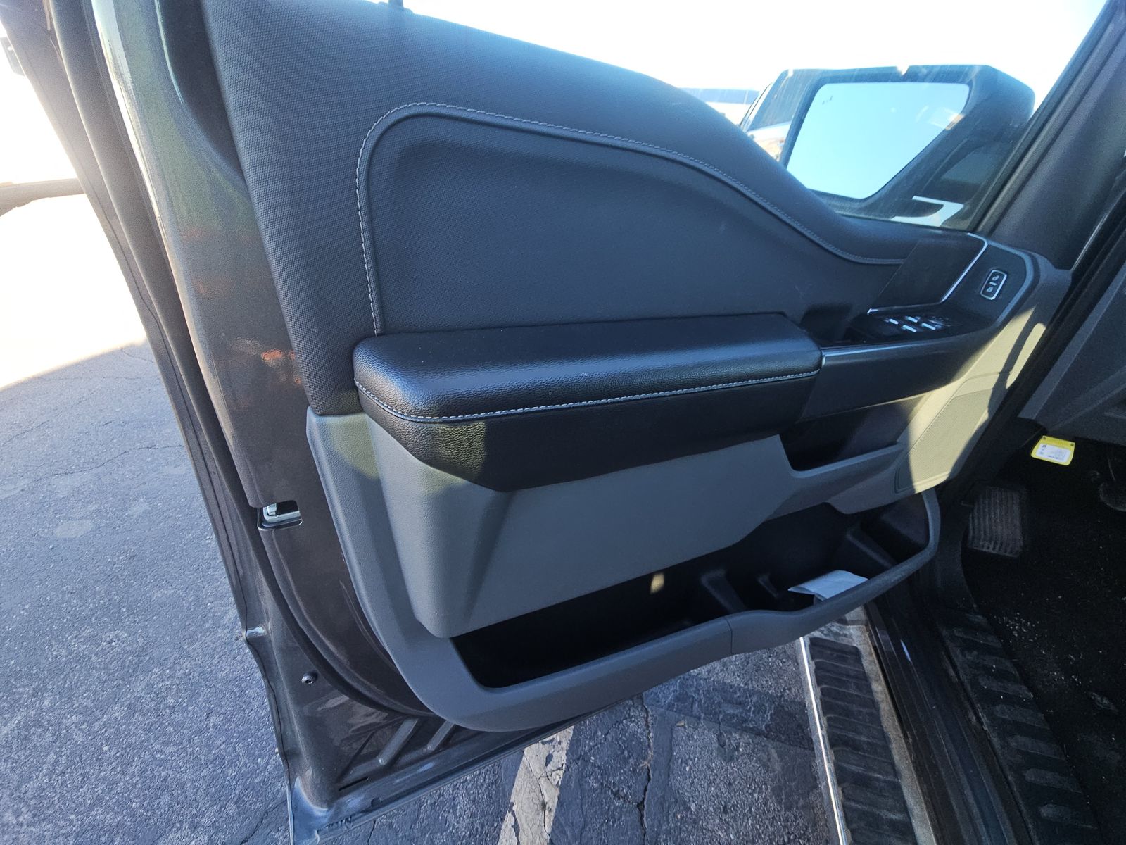 2024 Ford F-150 XLT AWD