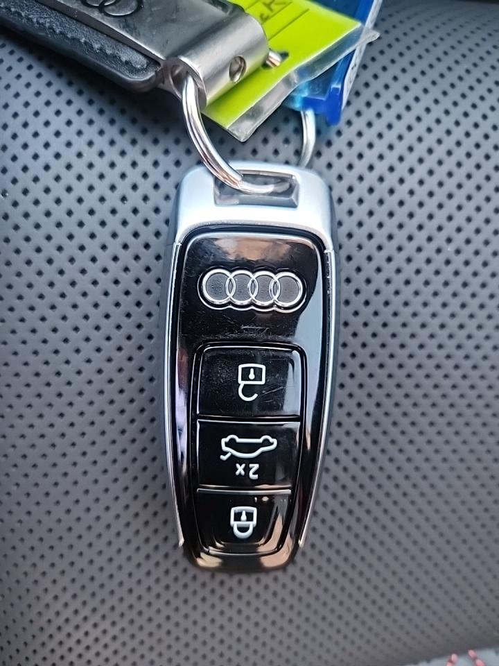 2025 Audi SQ7 Prestige AWD