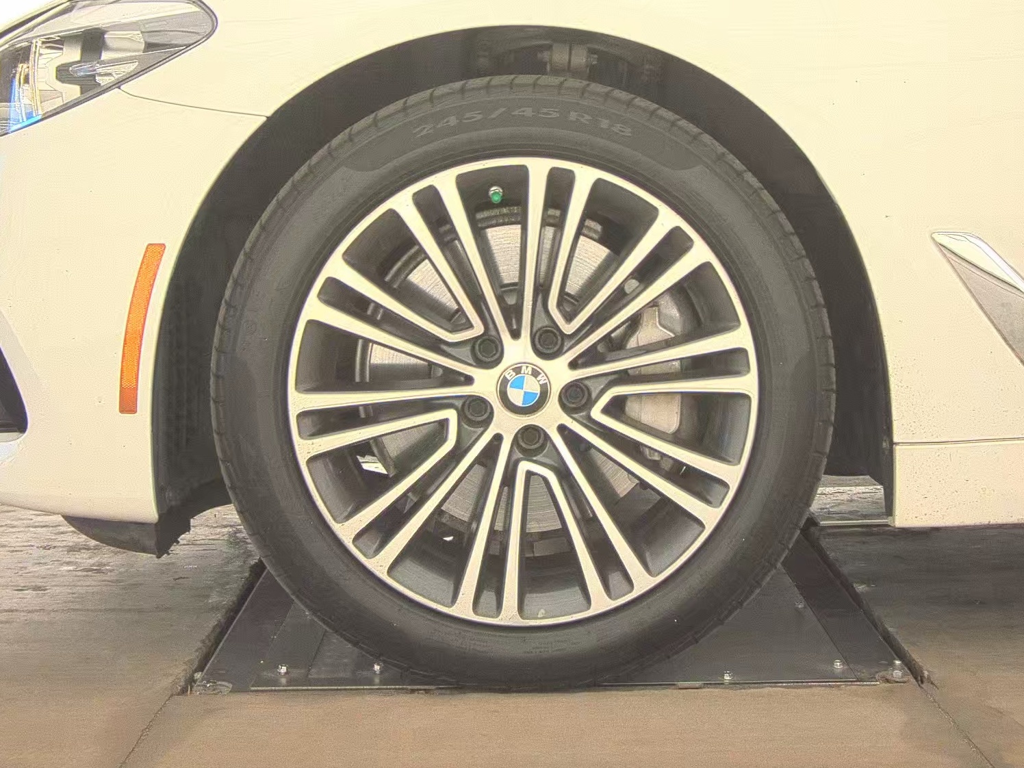 2020 BMW 5 Series 530i RWD