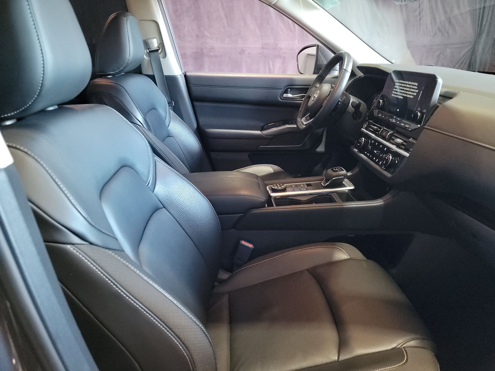 2022 Nissan Pathfinder SL AWD