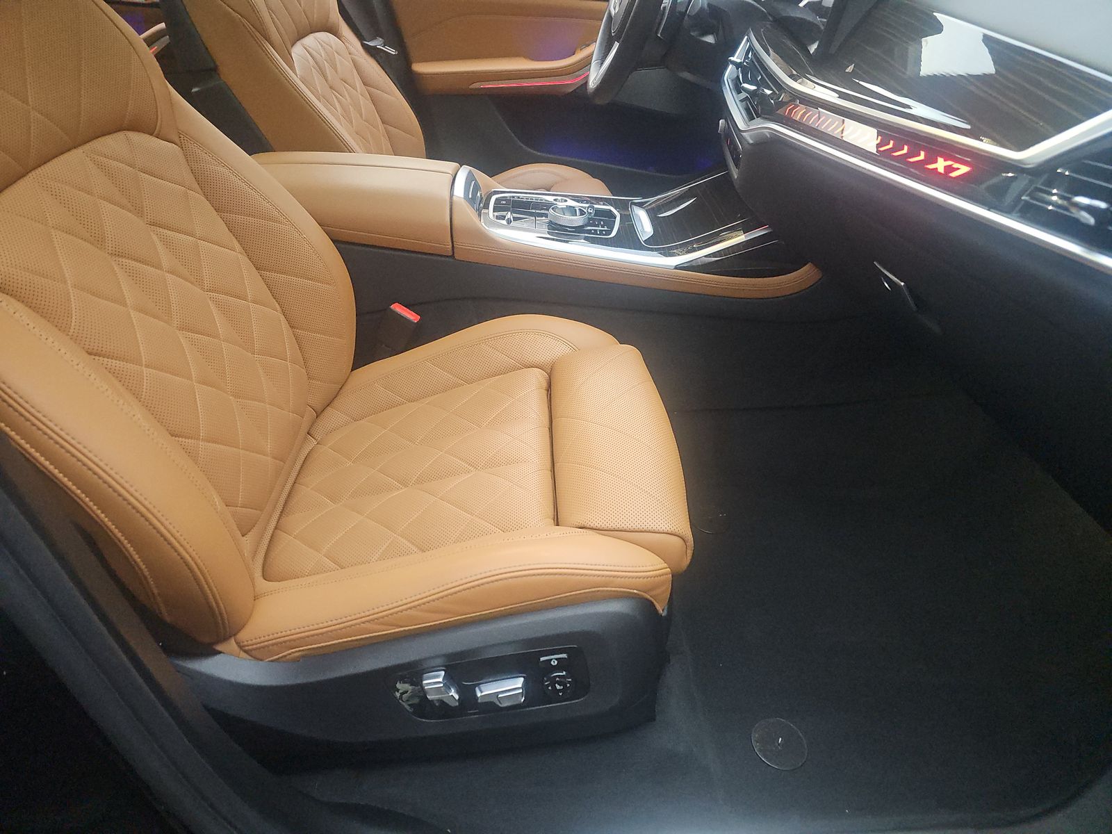 2023 BMW X7 xDrive40i AWD