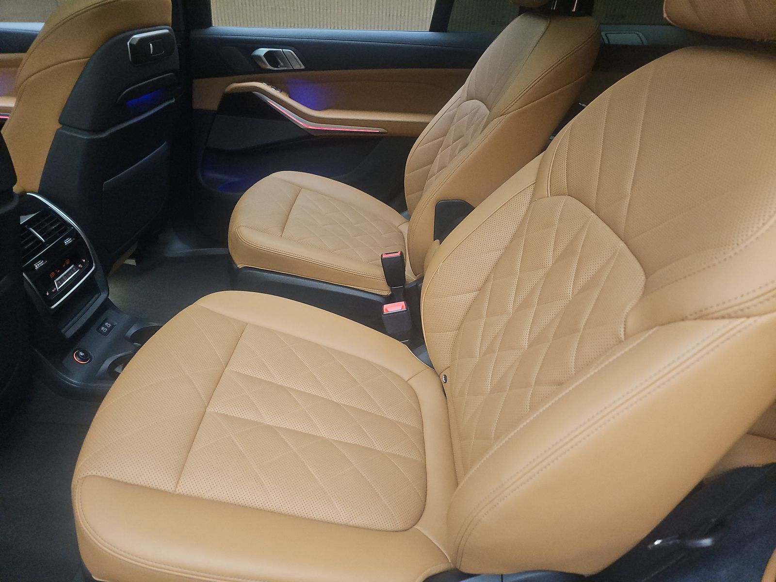 2023 BMW X7 xDrive40i AWD