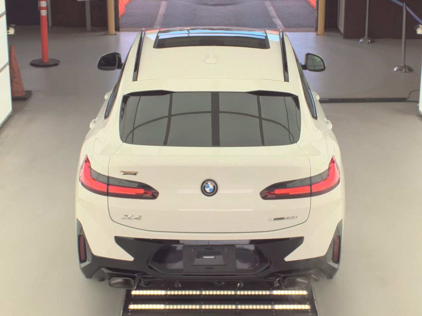 2023 BMW X4 xDrive30i AWD