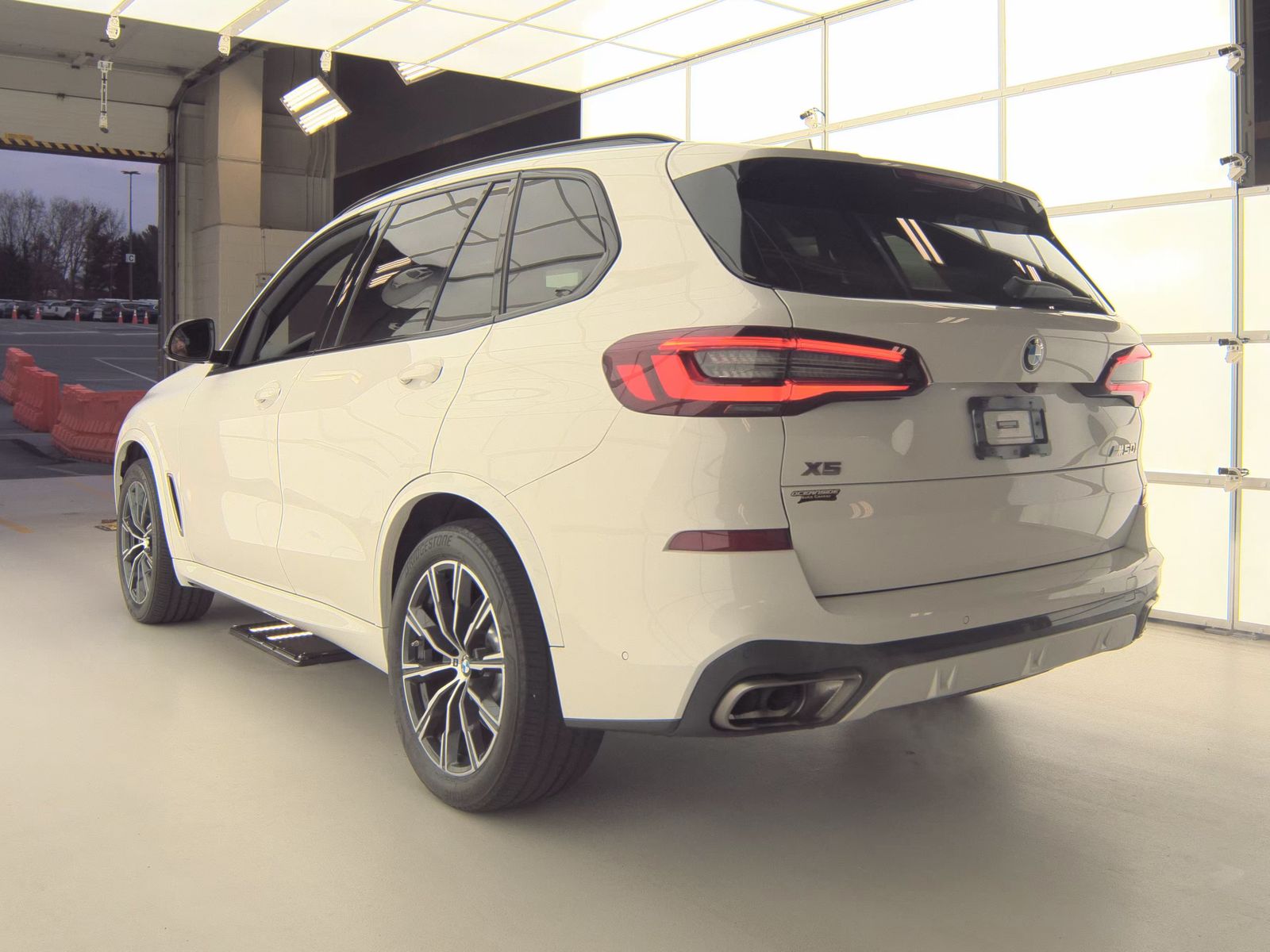 2023 BMW X5 M50i AWD