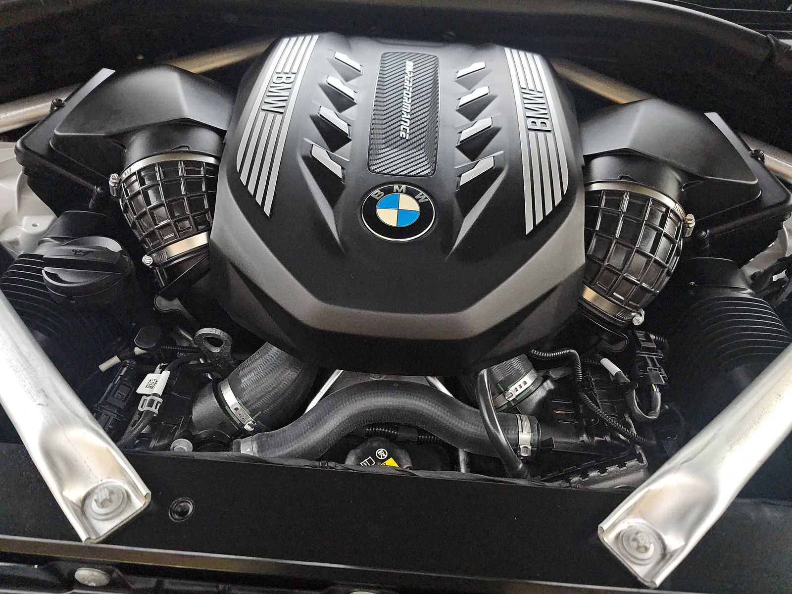 2023 BMW X5 M50i AWD