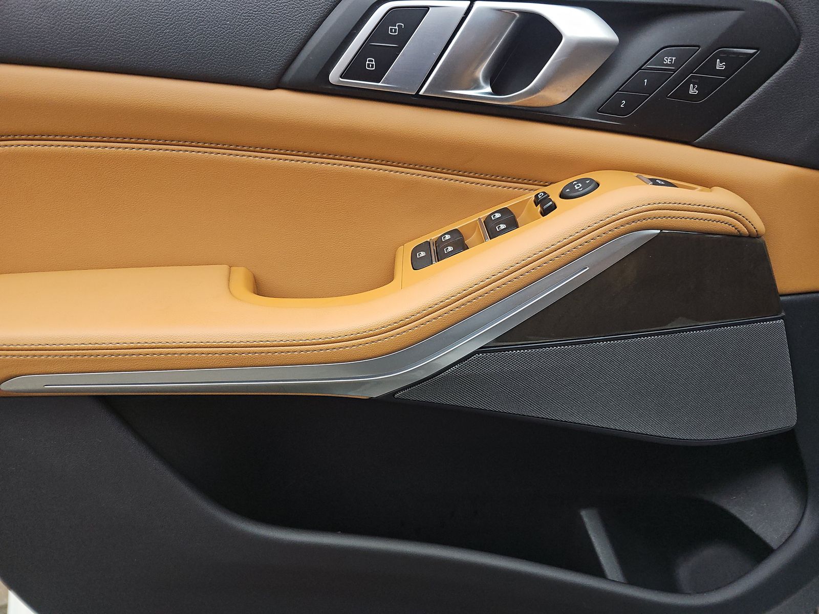 2023 BMW X5 M50i AWD